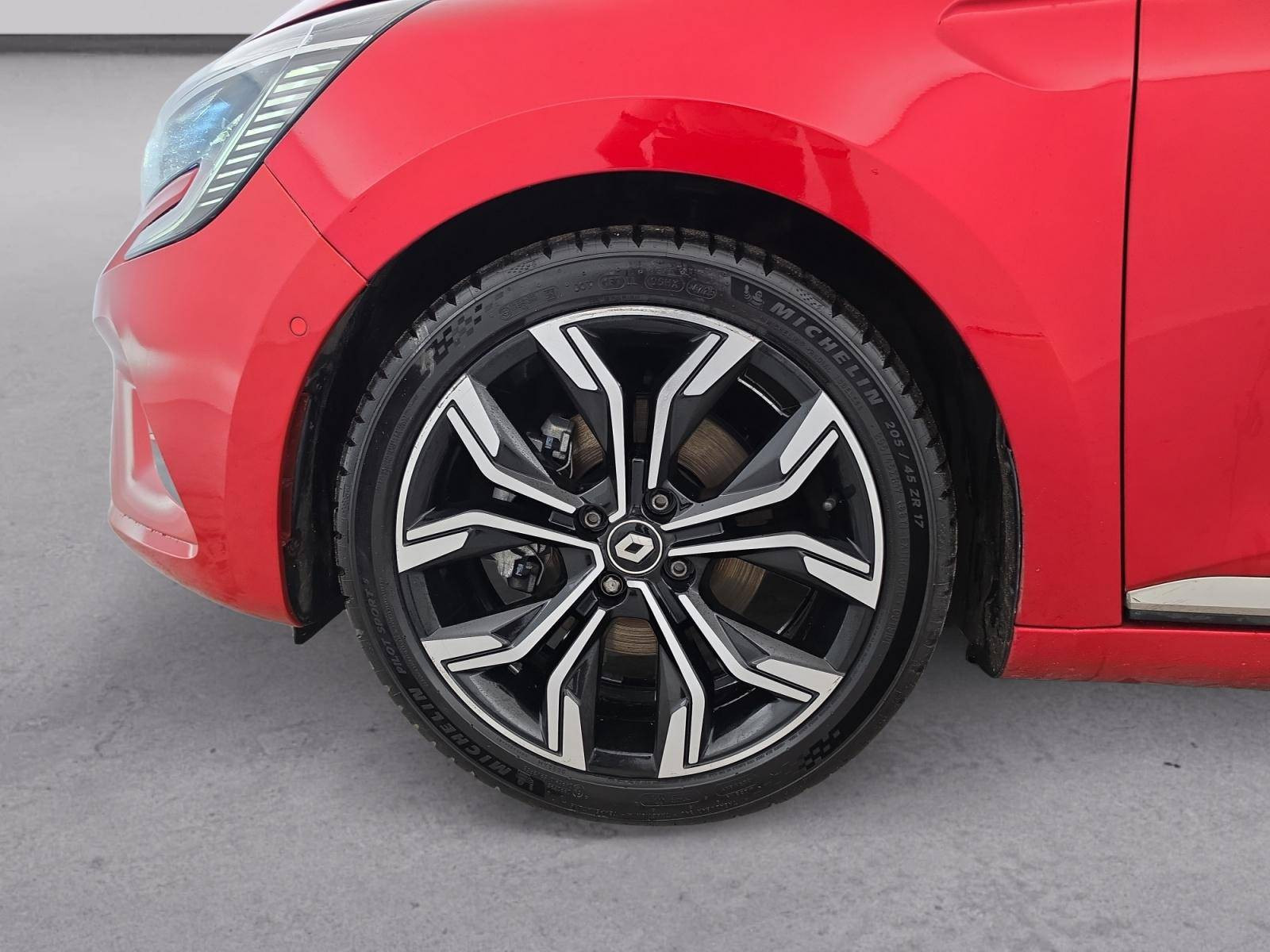 Vente en ligne Renault Clio 5 Clio E-Tech 140 au prix de 14 990 €