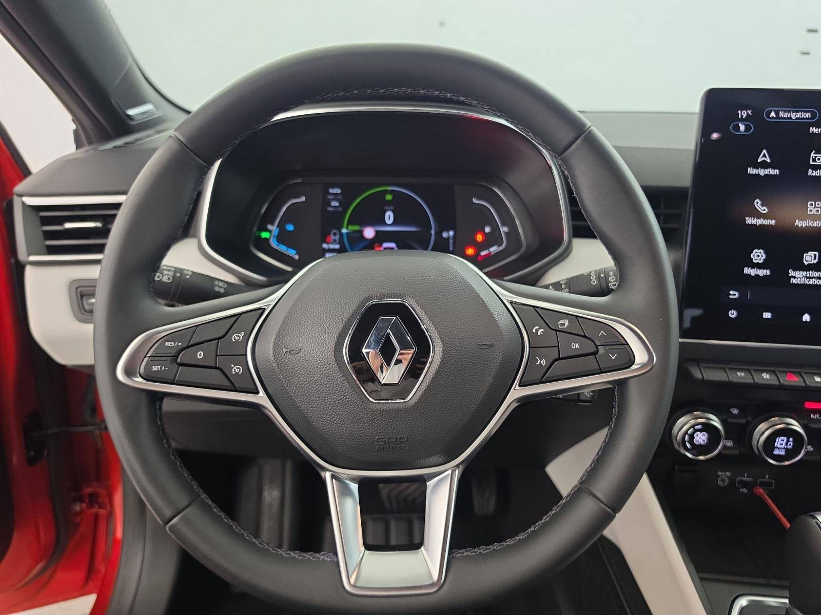 Vente en ligne Renault Clio 5 Clio E-Tech 140 au prix de 14 990 €