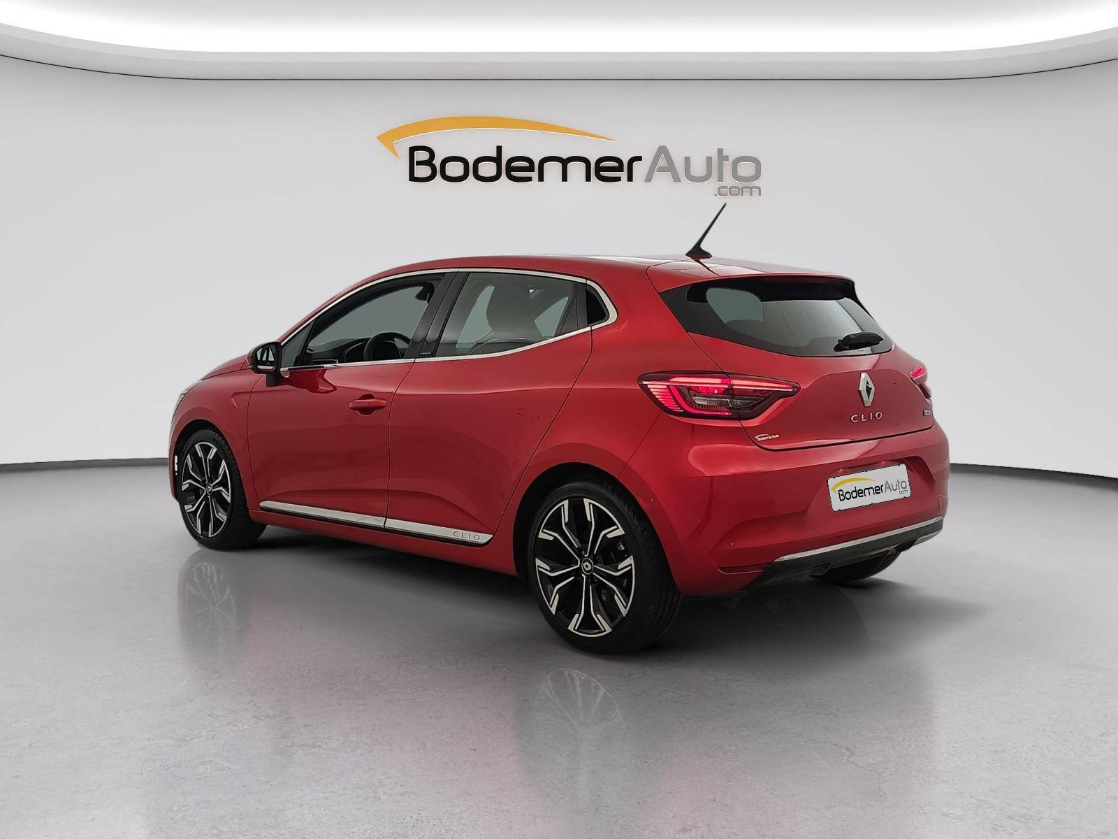 Vente en ligne Renault Clio 5 Clio E-Tech 140 au prix de 14 990 €