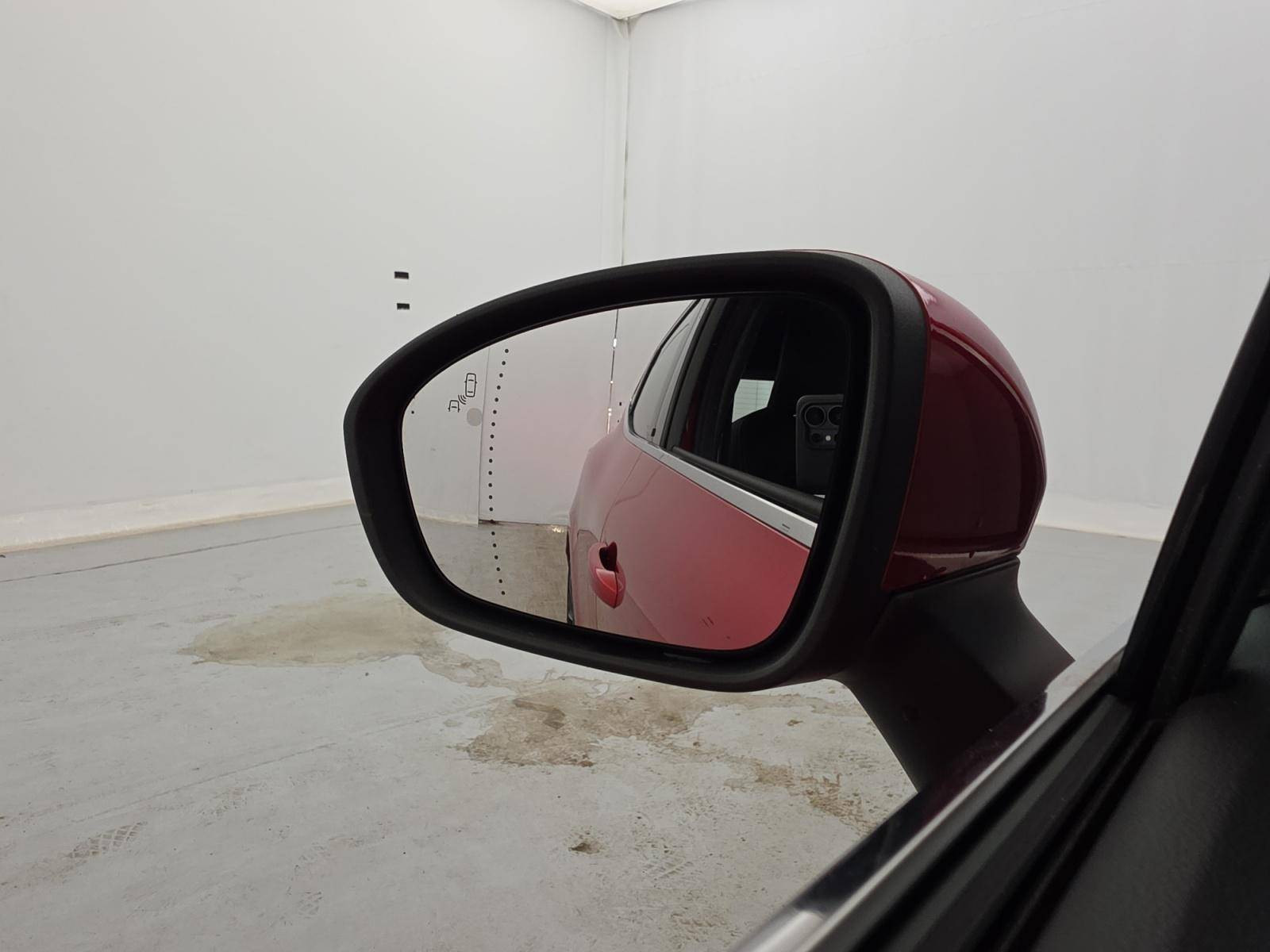 Vente en ligne Renault Clio 5 Clio E-Tech 140 au prix de 14 990 €