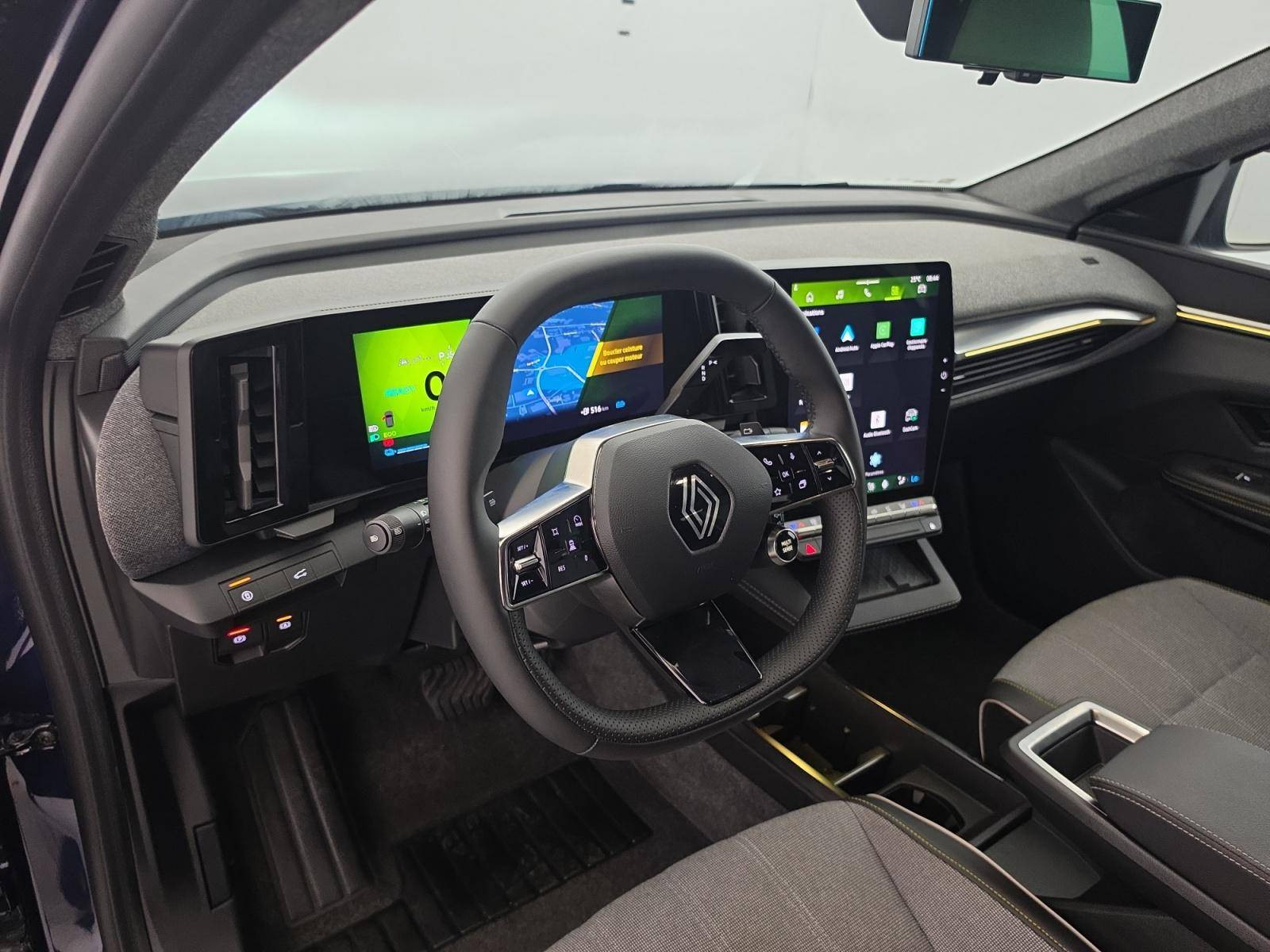 Vente en ligne Renault Scenic E-Tech Scenic E-Tech électrique 220 ch grande autonomie au prix de 35 991 €