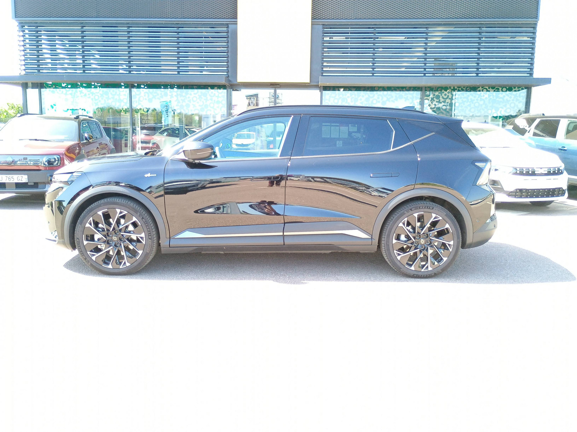 Vente en ligne Renault Scenic E-Tech Scenic E-Tech électrique 220 ch grande autonomie au prix de 45 990 €