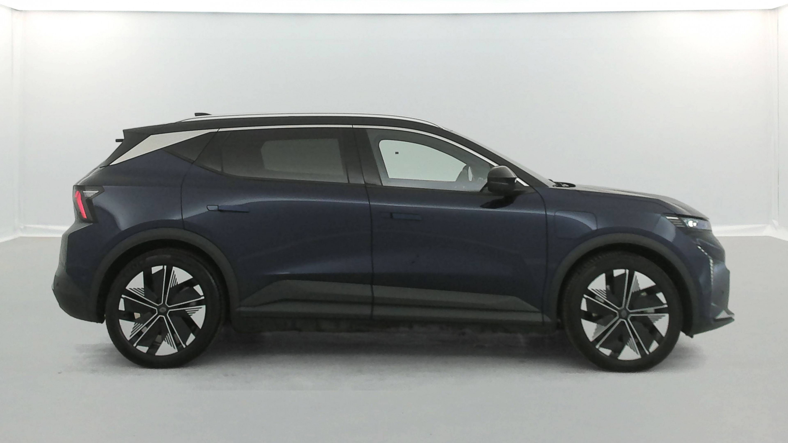 Vente en ligne Renault Scenic E-Tech Scenic E-Tech électrique 220 ch grande autonomie au prix de 35 991 €