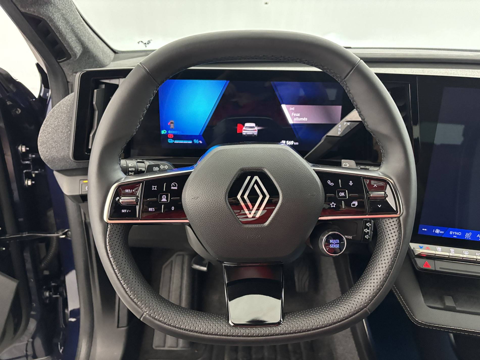 Vente en ligne Renault Scenic E-Tech Scenic E-Tech électrique 220 ch grande autonomie au prix de 35 991 €