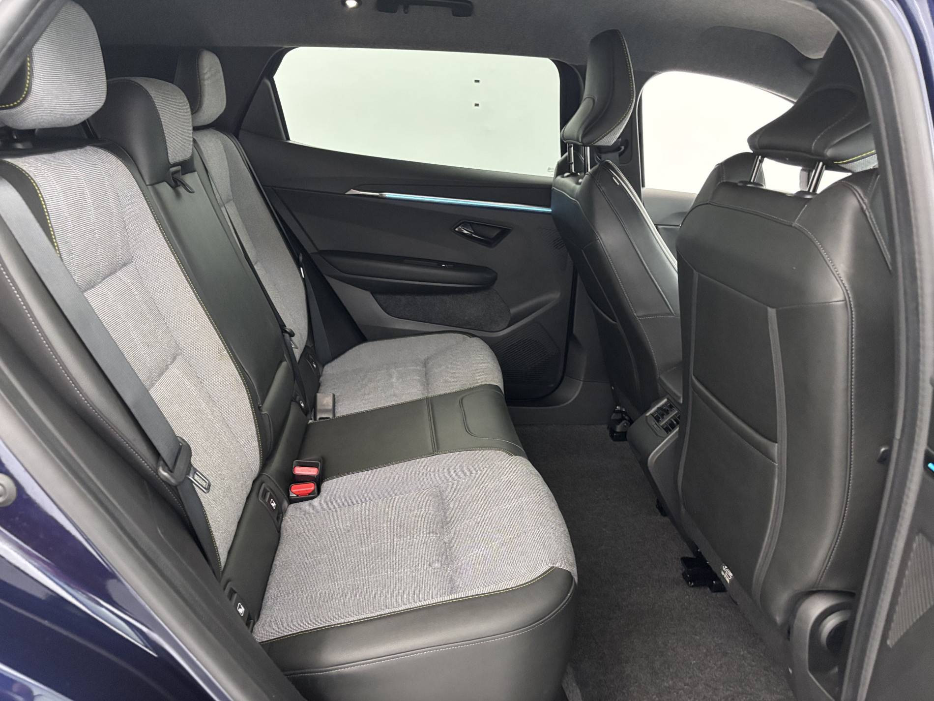 Vente en ligne Renault Scenic E-Tech Scenic E-Tech électrique 220 ch grande autonomie au prix de 35 991 €