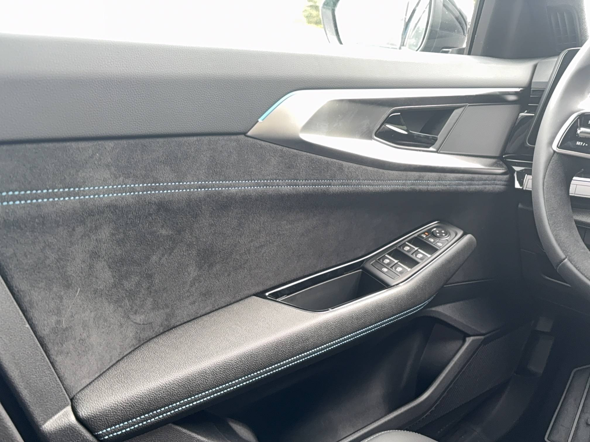 Vente en ligne Renault Austral  full hybrid E-Tech 200 ch au prix de 43 990 €