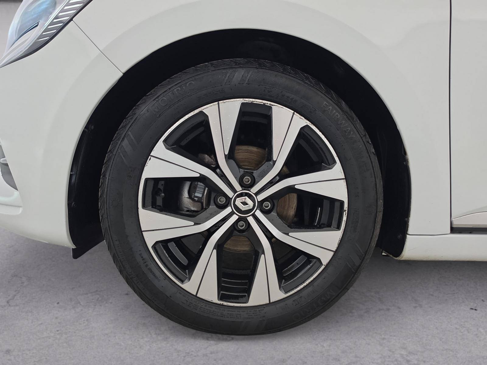 Vente en ligne Renault Clio 5 Clio TCe 100 GPL au prix de 14 491 €