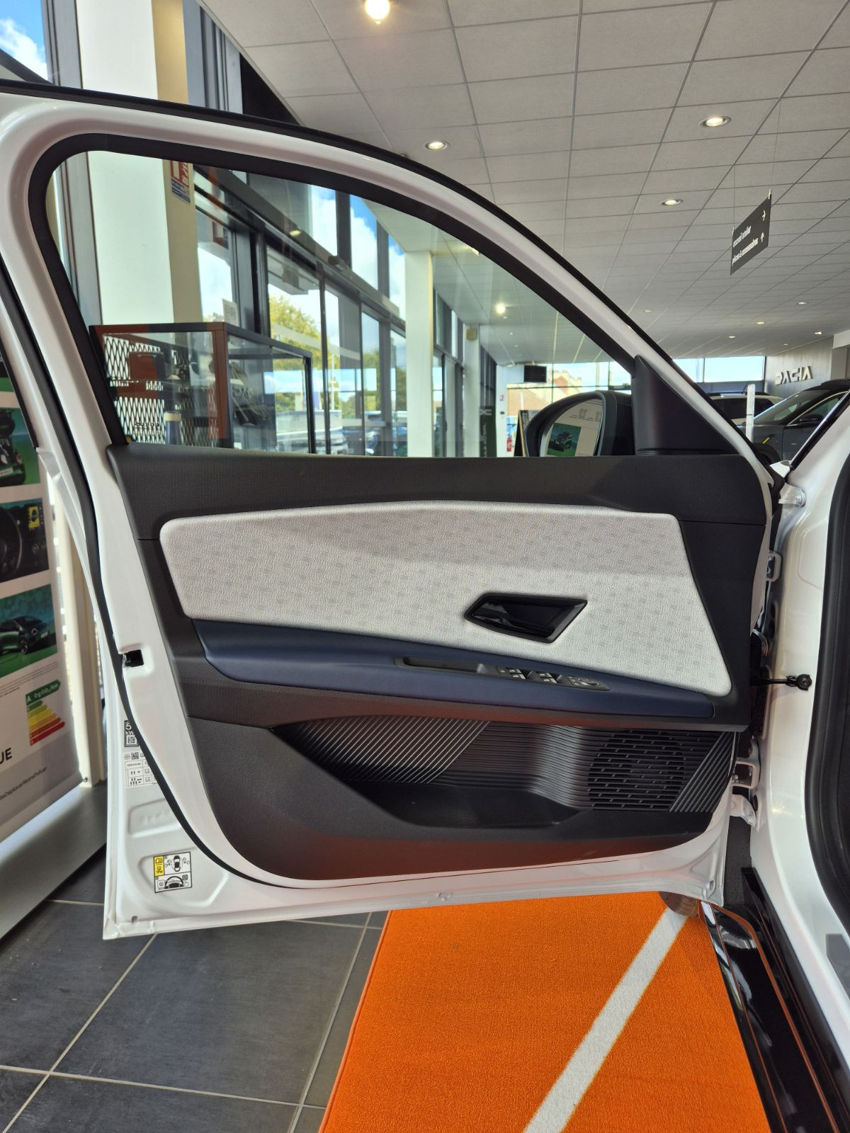 Vente en ligne Renault R5 E-Tech  150 ch autonomie confort au prix de 34 000 €
