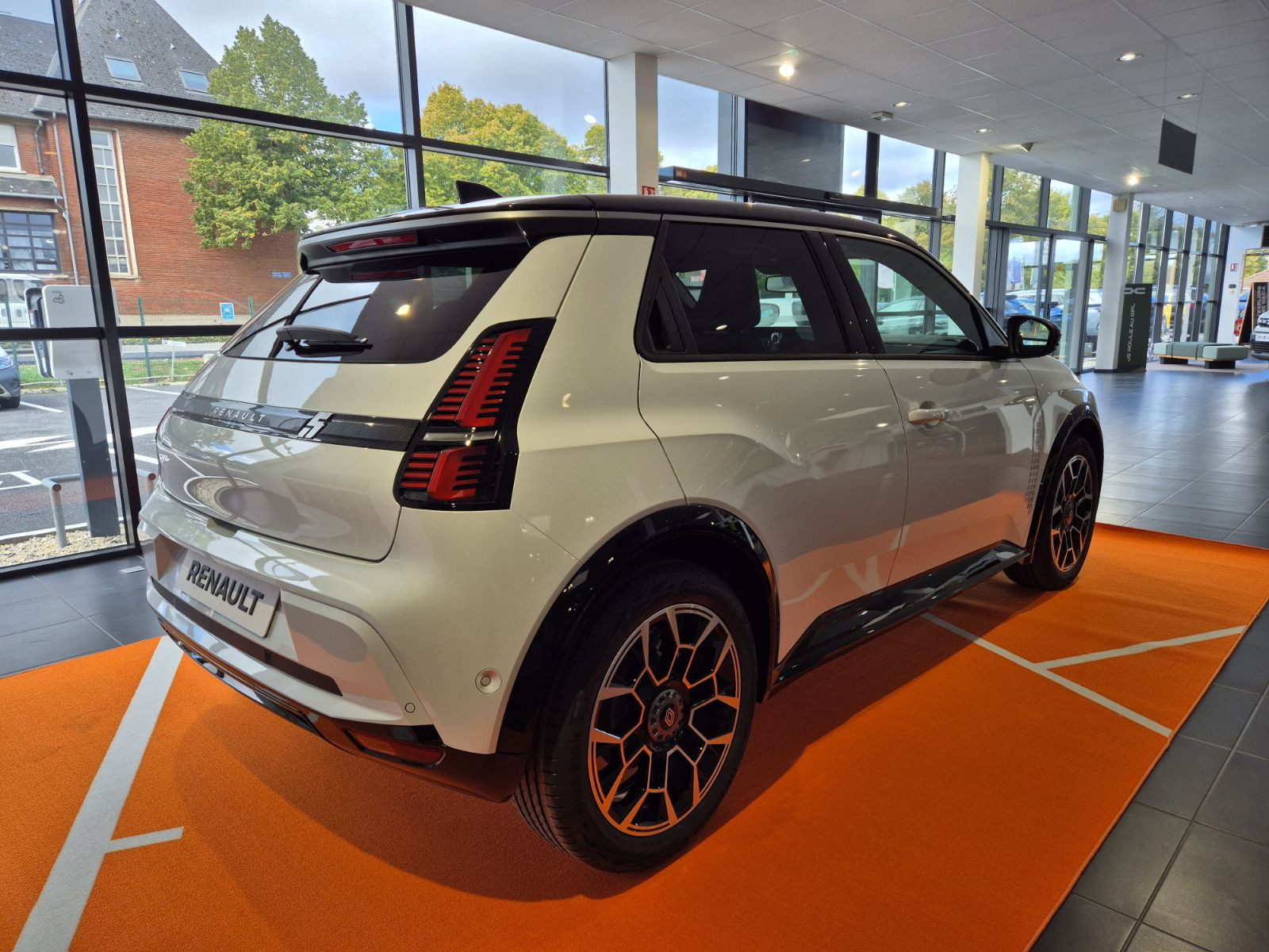 Vente en ligne Renault R5 E-Tech  150 ch autonomie confort au prix de 34 000 €