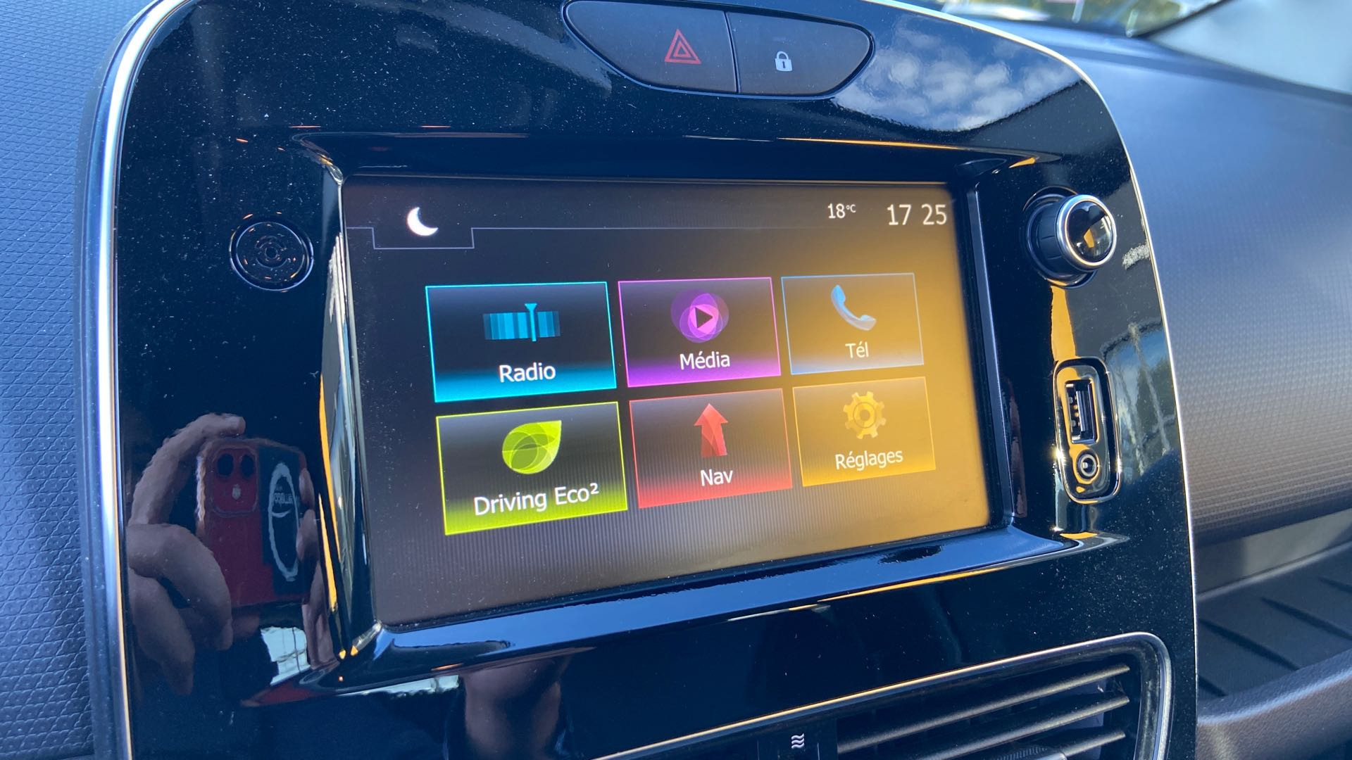 Vente en ligne Renault Clio 4 Clio TCe 90 - 19 au prix de 12 000 €