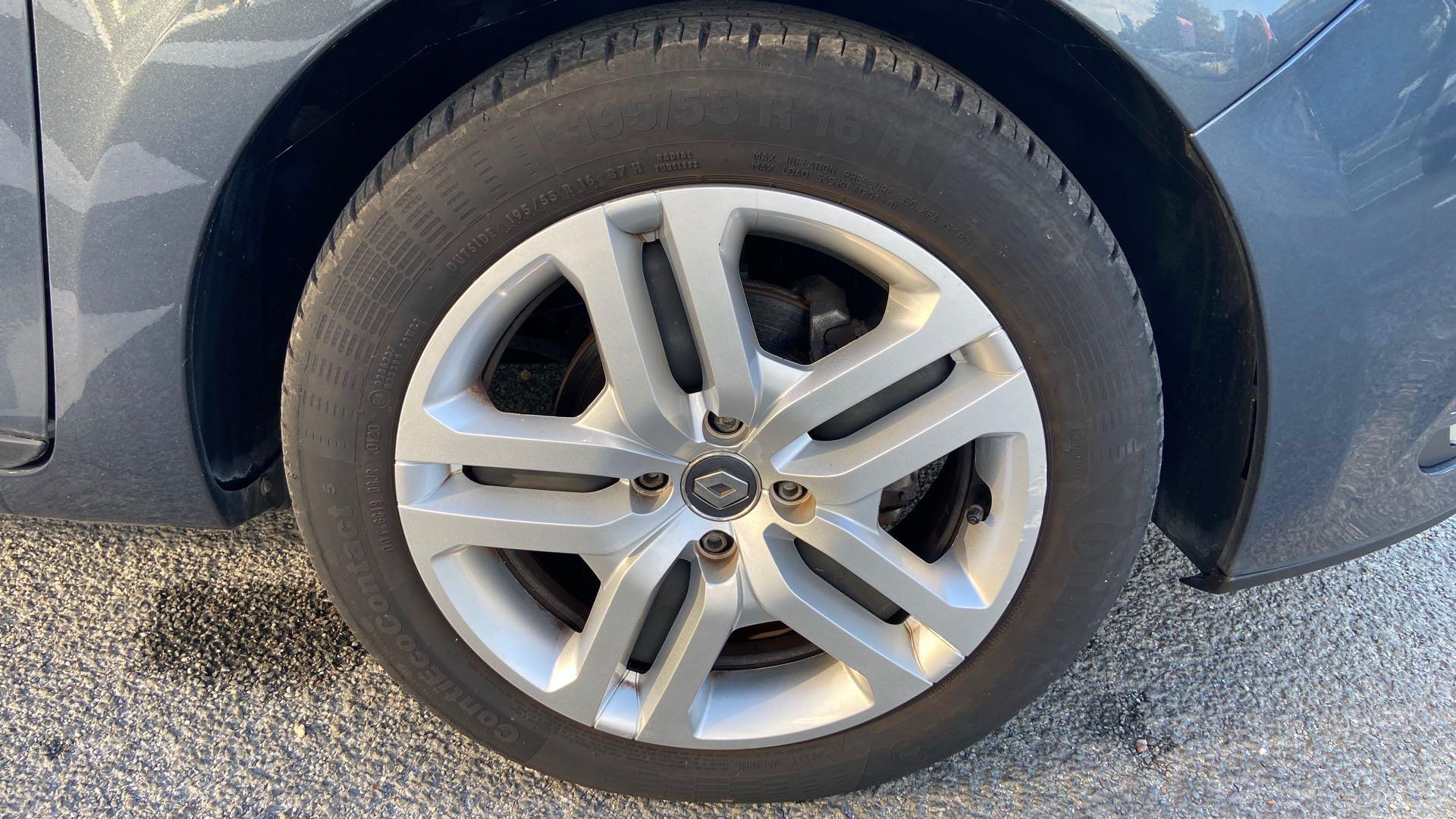 Vente en ligne Renault Clio 4 Clio TCe 90 - 19 au prix de 12 000 €
