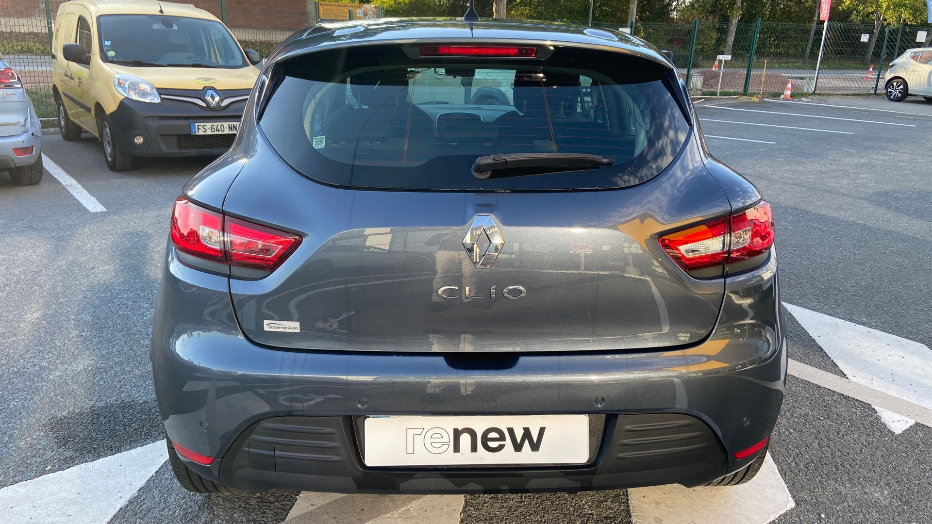 Vente en ligne Renault Clio 4 Clio TCe 90 - 19 au prix de 12 000 €