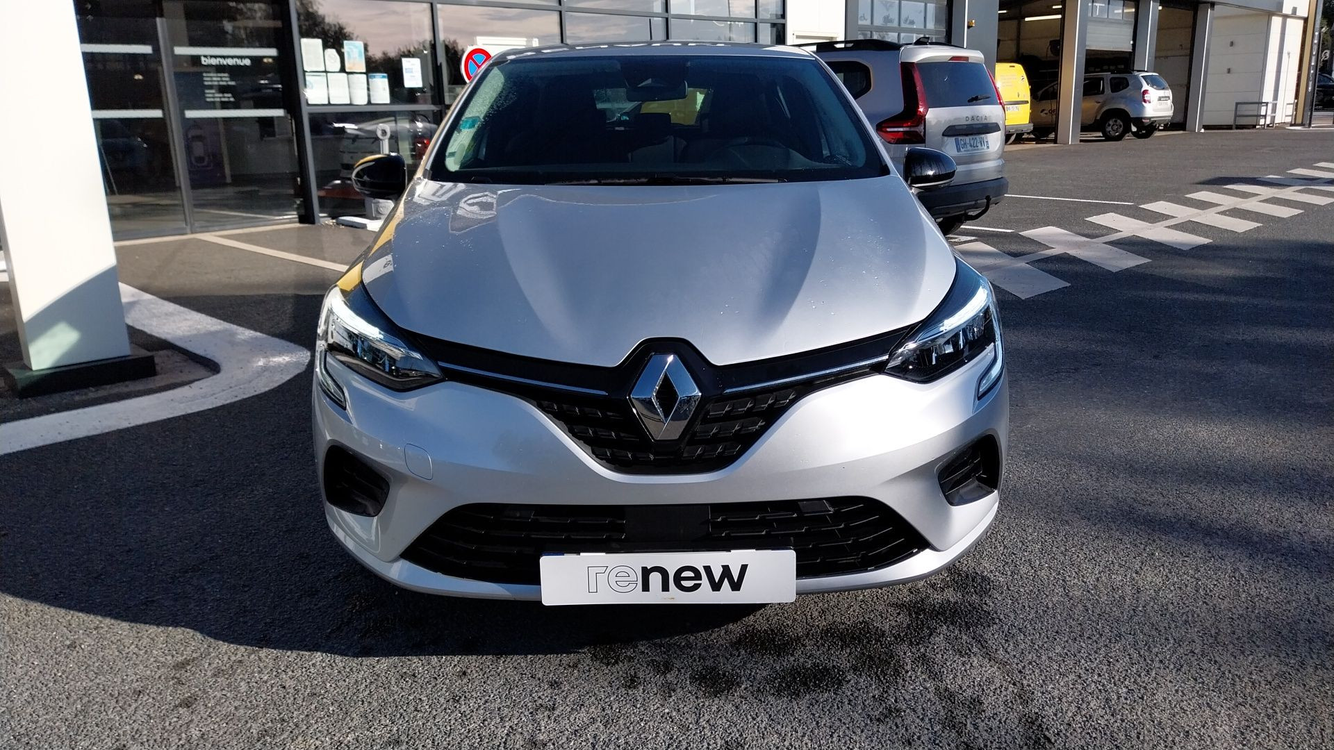 Vente en ligne Renault Clio 5 Clio TCe 90 au prix de 13 600 €