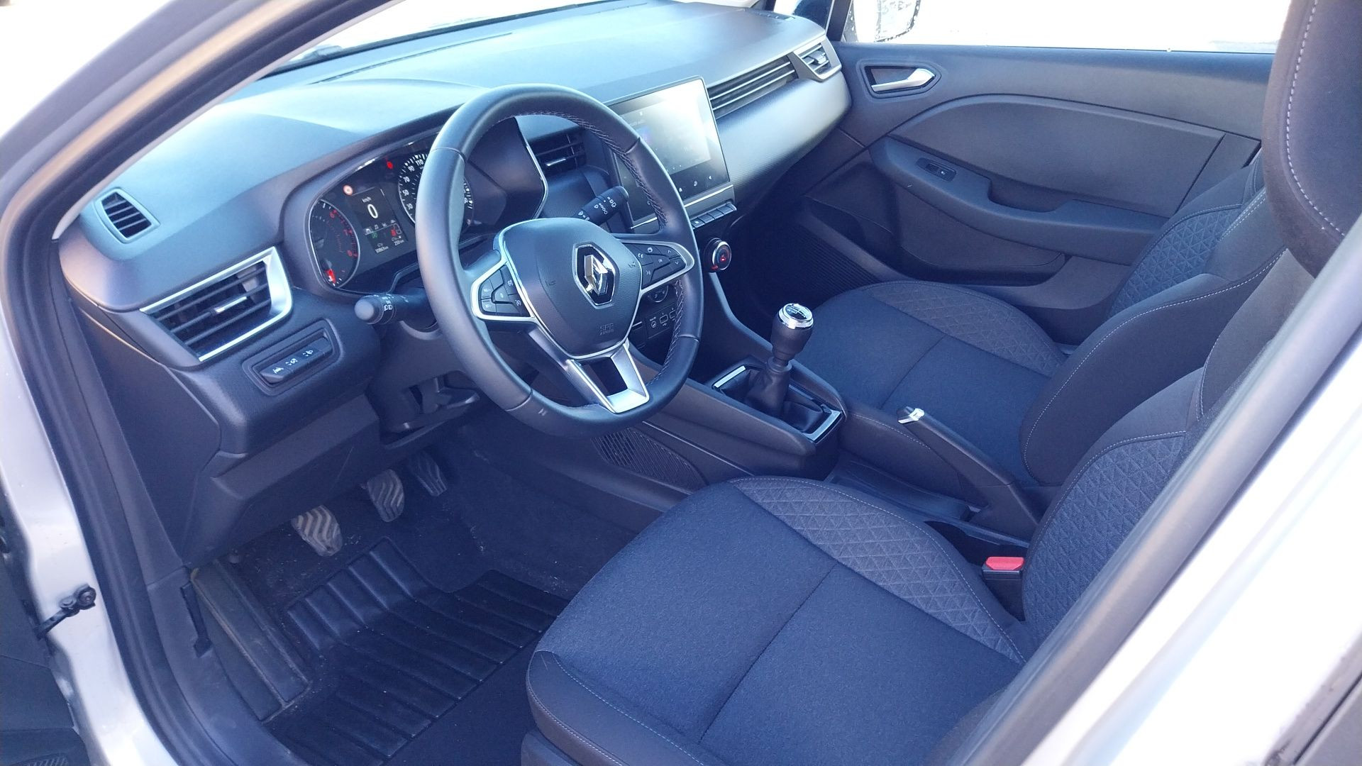 Vente en ligne Renault Clio 5 Clio TCe 90 au prix de 13 600 €