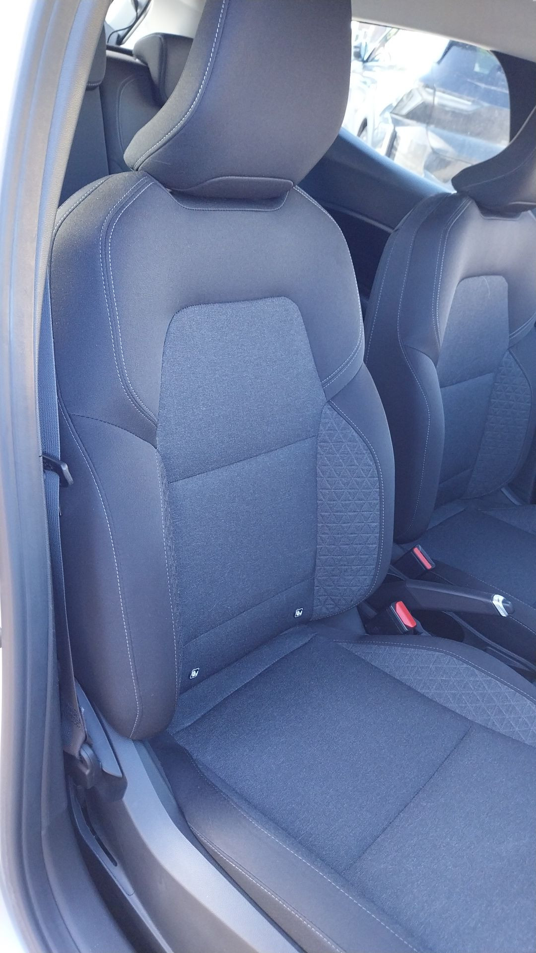Vente en ligne Renault Clio 5 Clio TCe 90 au prix de 13 600 €