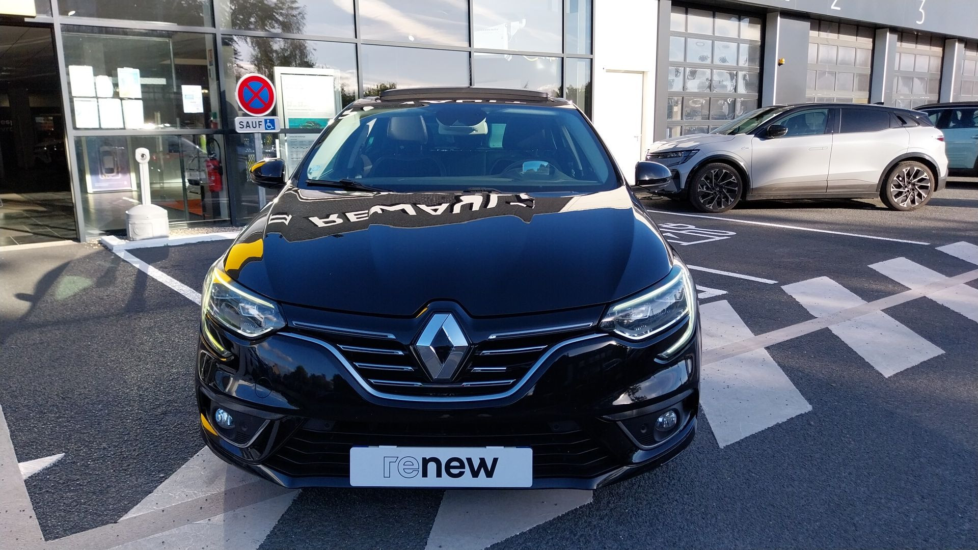 Vente en ligne Renault Megane 4 Mégane IV Berline TCe 140 FAP au prix de 16 200 €