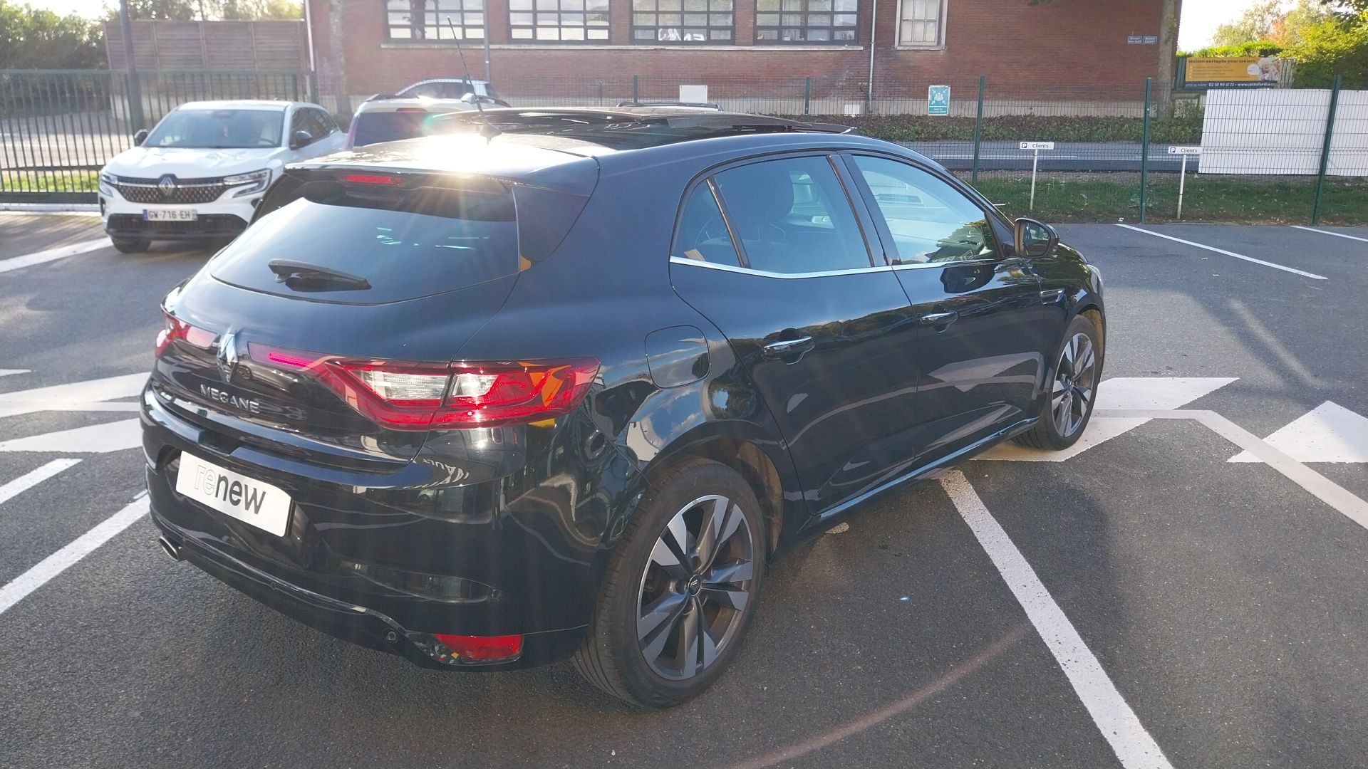 Vente en ligne Renault Megane 4 Mégane IV Berline TCe 140 FAP au prix de 16 200 €