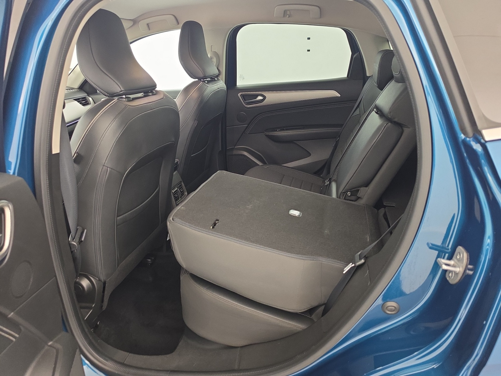 Vente en ligne Renault Arkana  E-Tech 145 - 21B au prix de 16 800 €