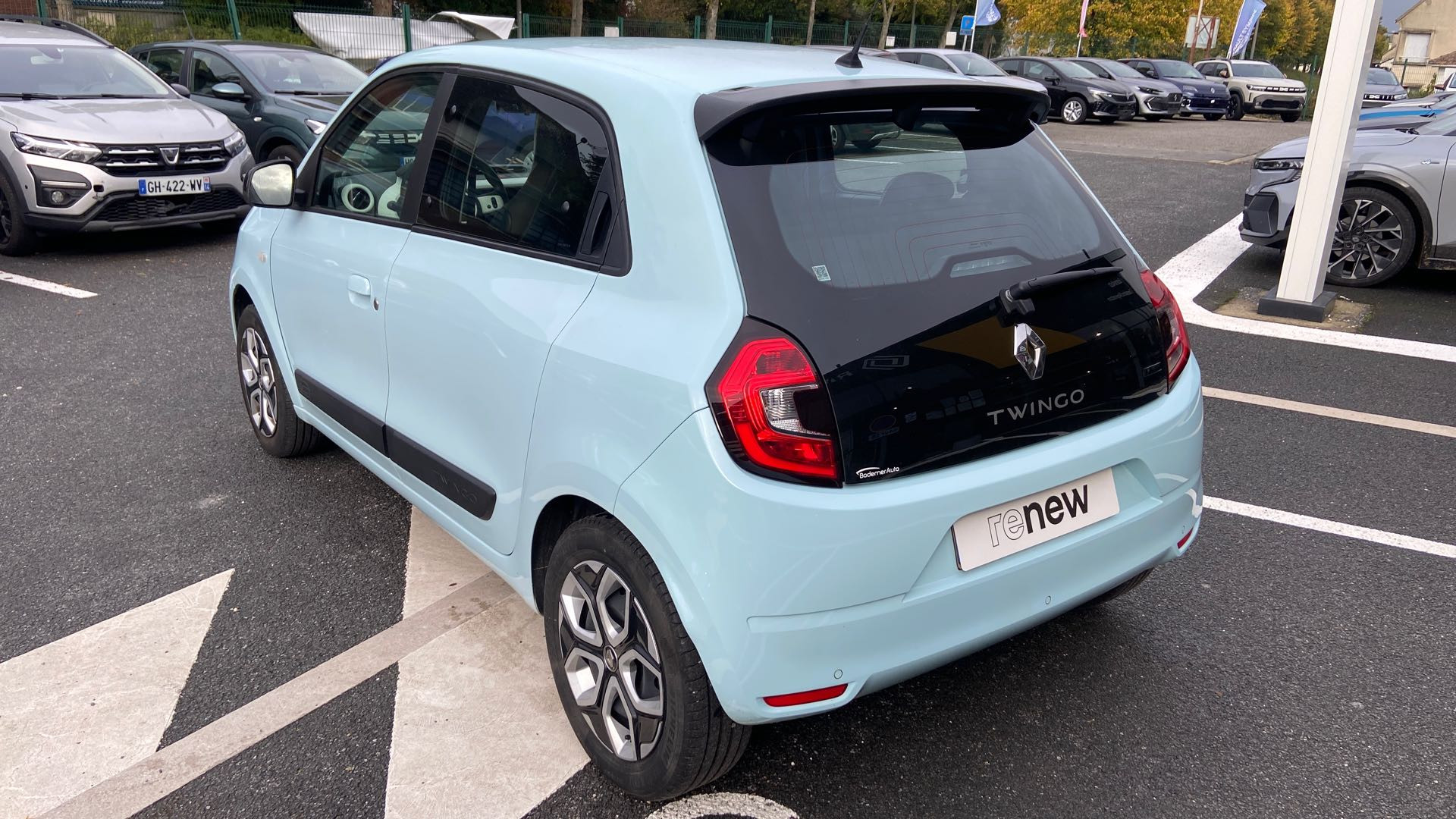 Vente en ligne Renault Twingo Electrique Twingo III E-Tech au prix de 13 500 €