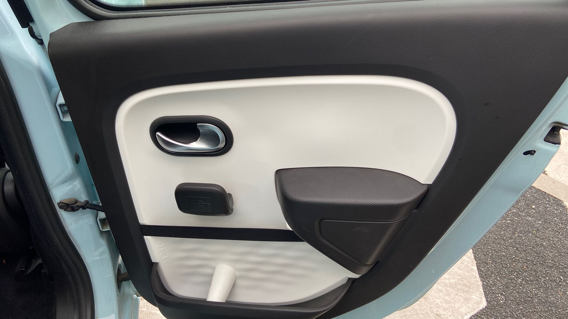 Vente en ligne Renault Twingo Electrique Twingo III E-Tech au prix de 13 500 €