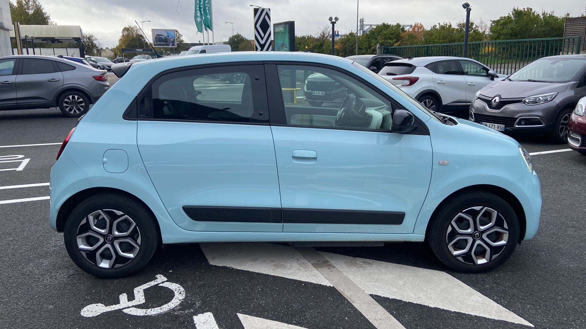Vente en ligne Renault Twingo Electrique Twingo III E-Tech au prix de 13 500 €