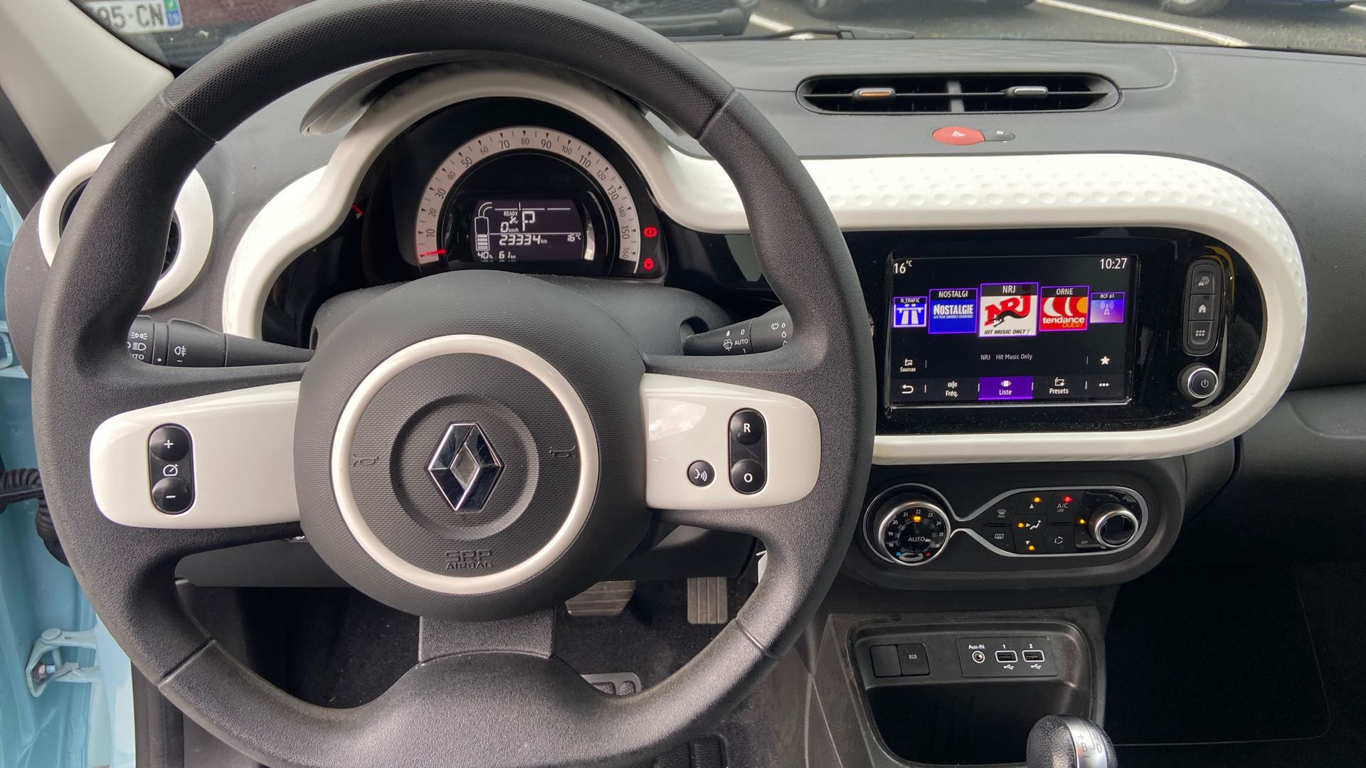 Vente en ligne Renault Twingo Electrique Twingo III E-Tech au prix de 13 500 €