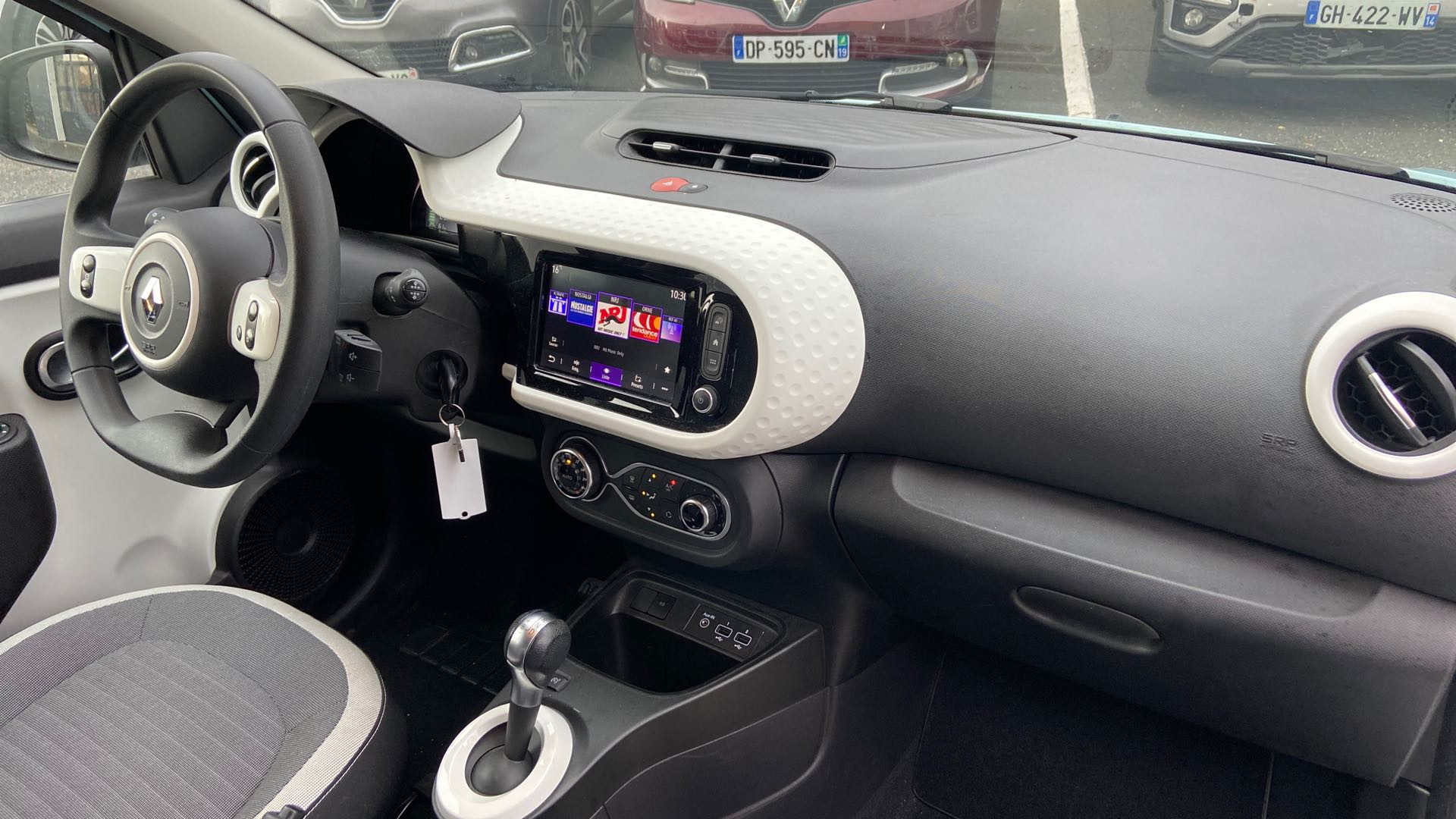 Vente en ligne Renault Twingo Electrique Twingo III E-Tech au prix de 13 500 €