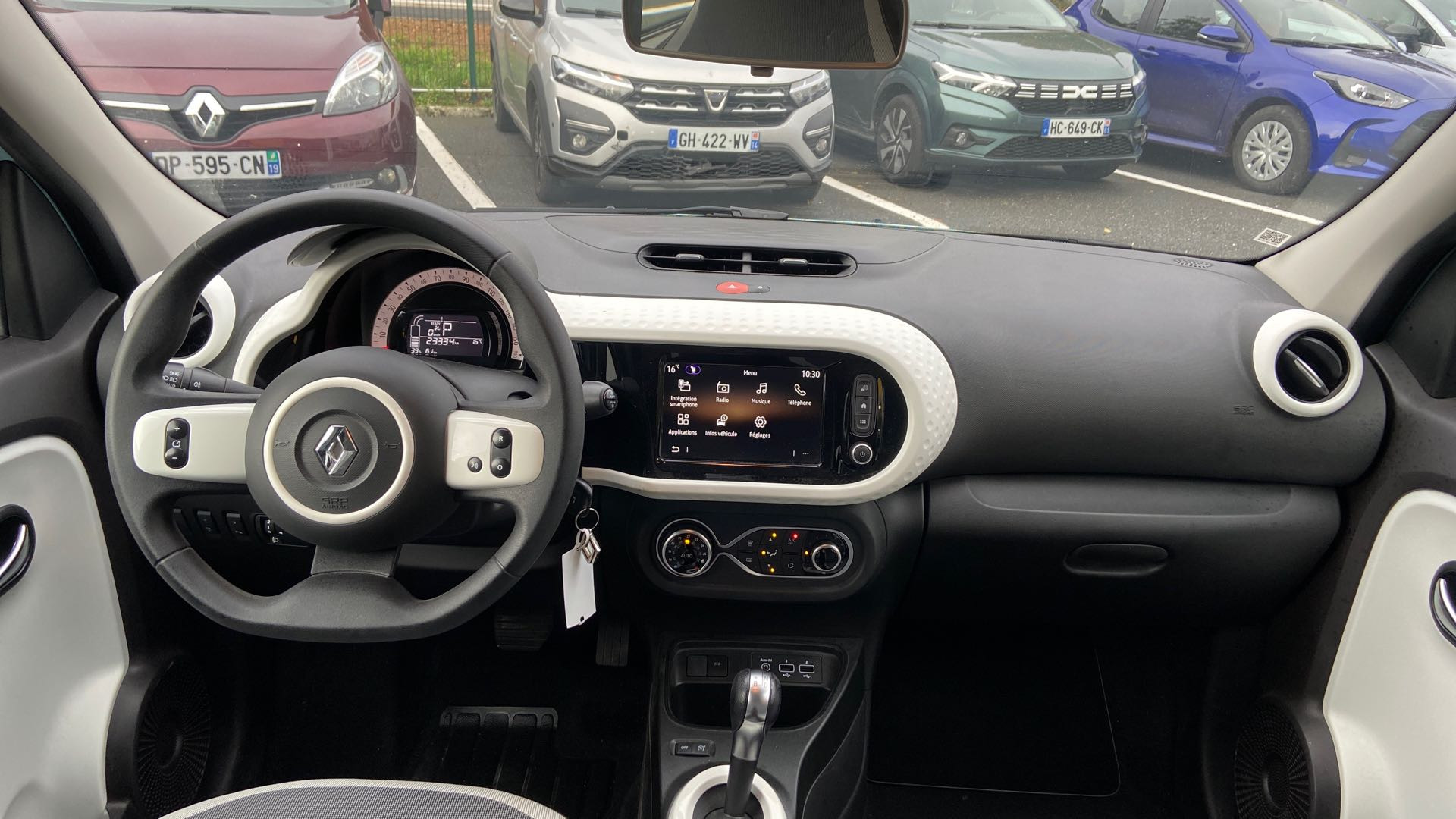 Vente en ligne Renault Twingo Electrique Twingo III E-Tech au prix de 13 500 €