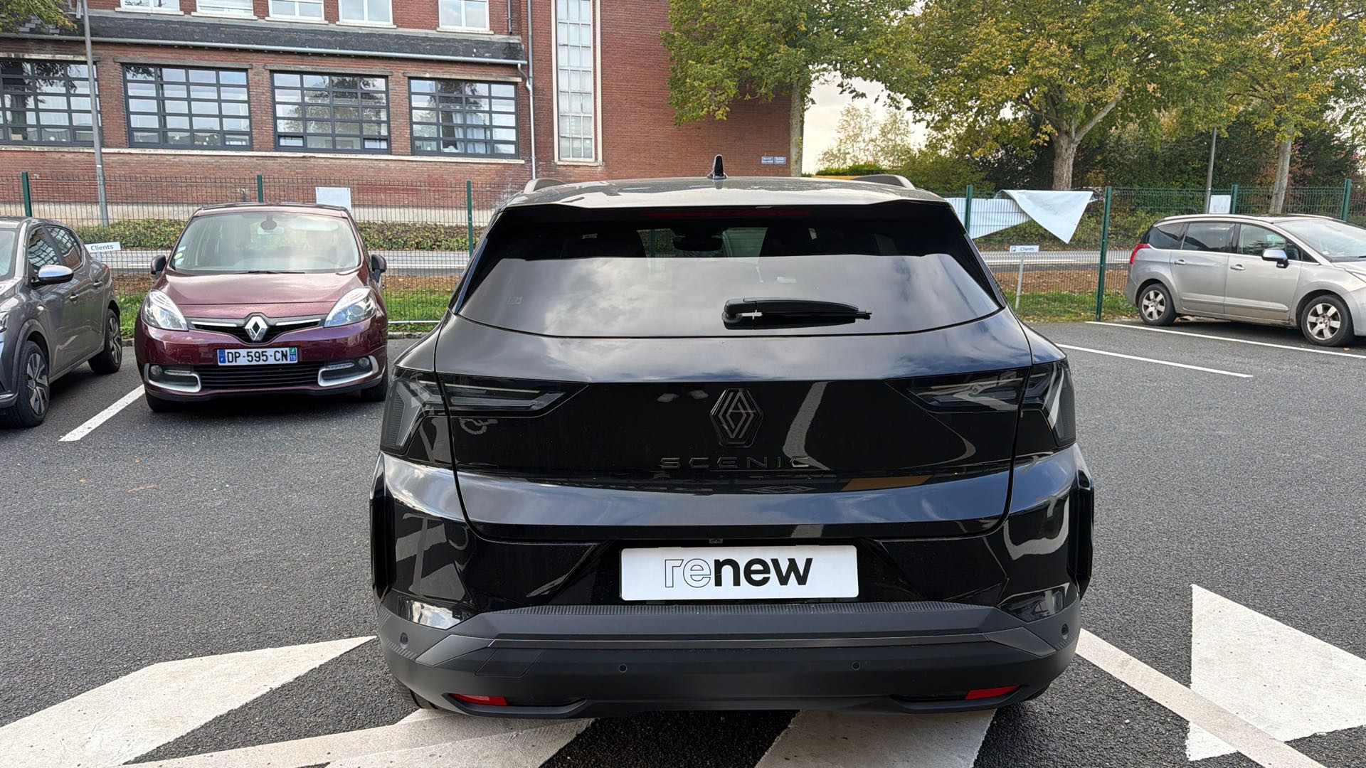 Vente en ligne Renault Scenic E-Tech Scenic E-Tech électrique 220 ch grande autonomie au prix de 46 990 €