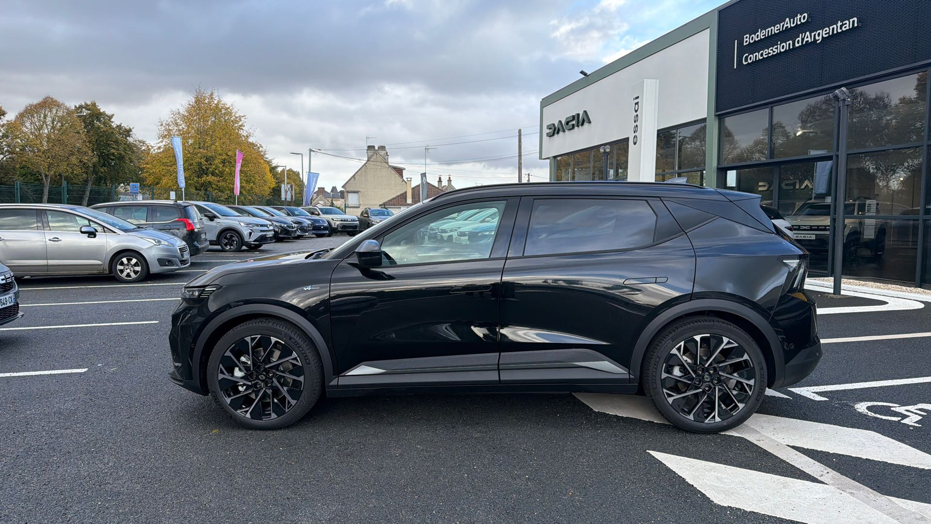 Vente en ligne Renault Scenic E-Tech Scenic E-Tech électrique 220 ch grande autonomie au prix de 46 990 €