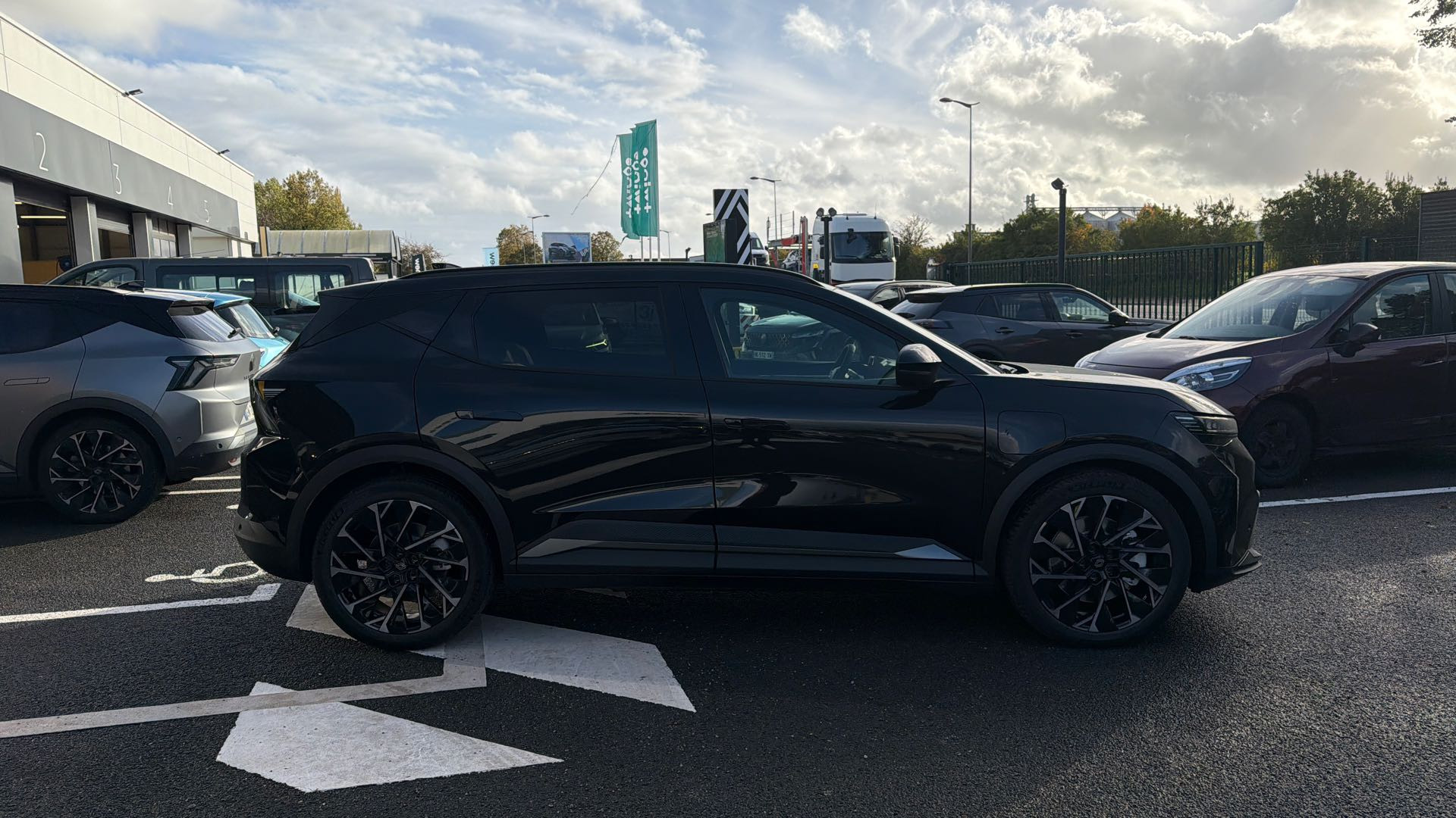 Vente en ligne Renault Scenic E-Tech Scenic E-Tech électrique 220 ch grande autonomie au prix de 46 990 €