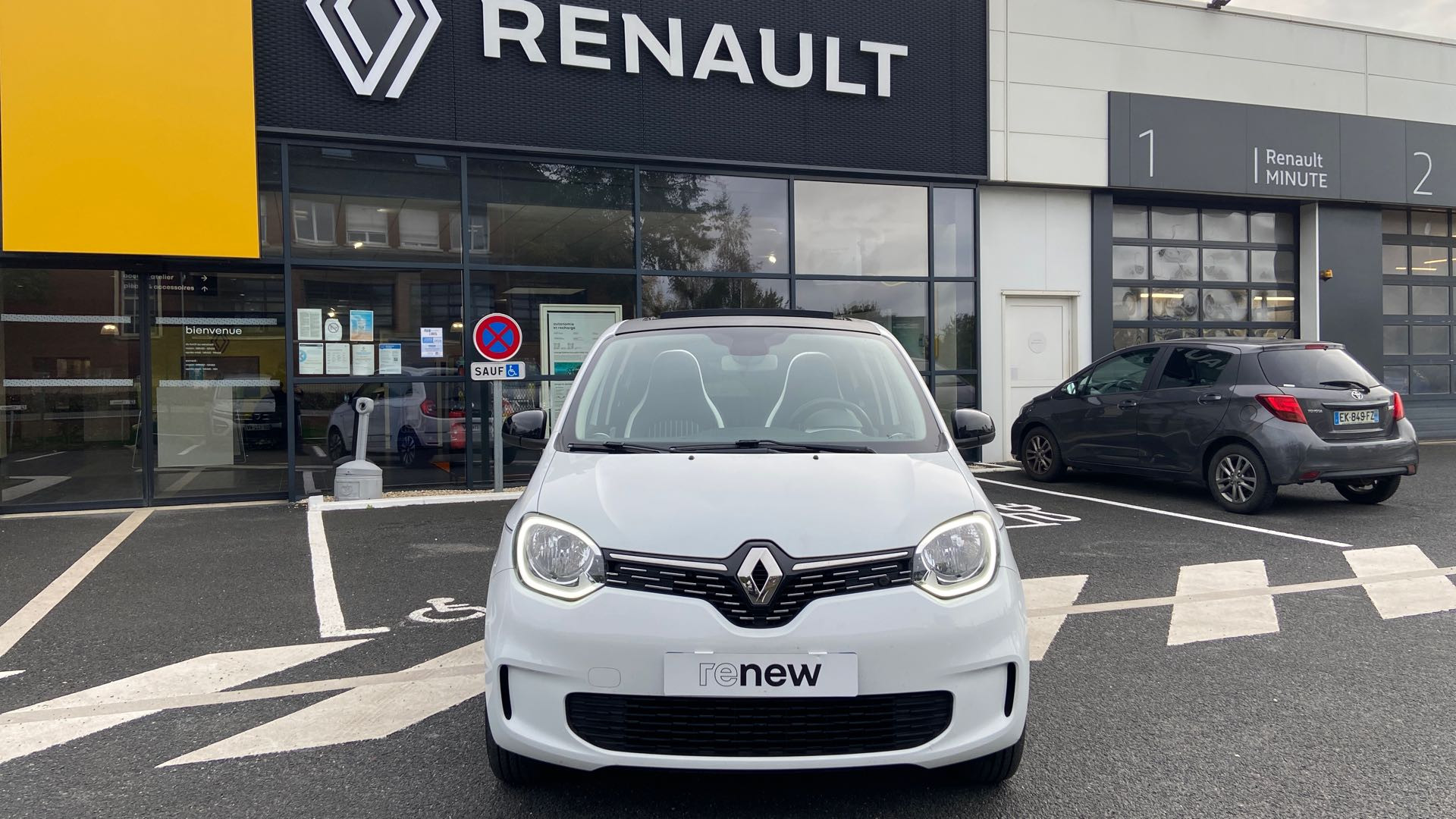 Vente en ligne Renault Twingo Electrique Twingo III E-Tech au prix de 15 000 €
