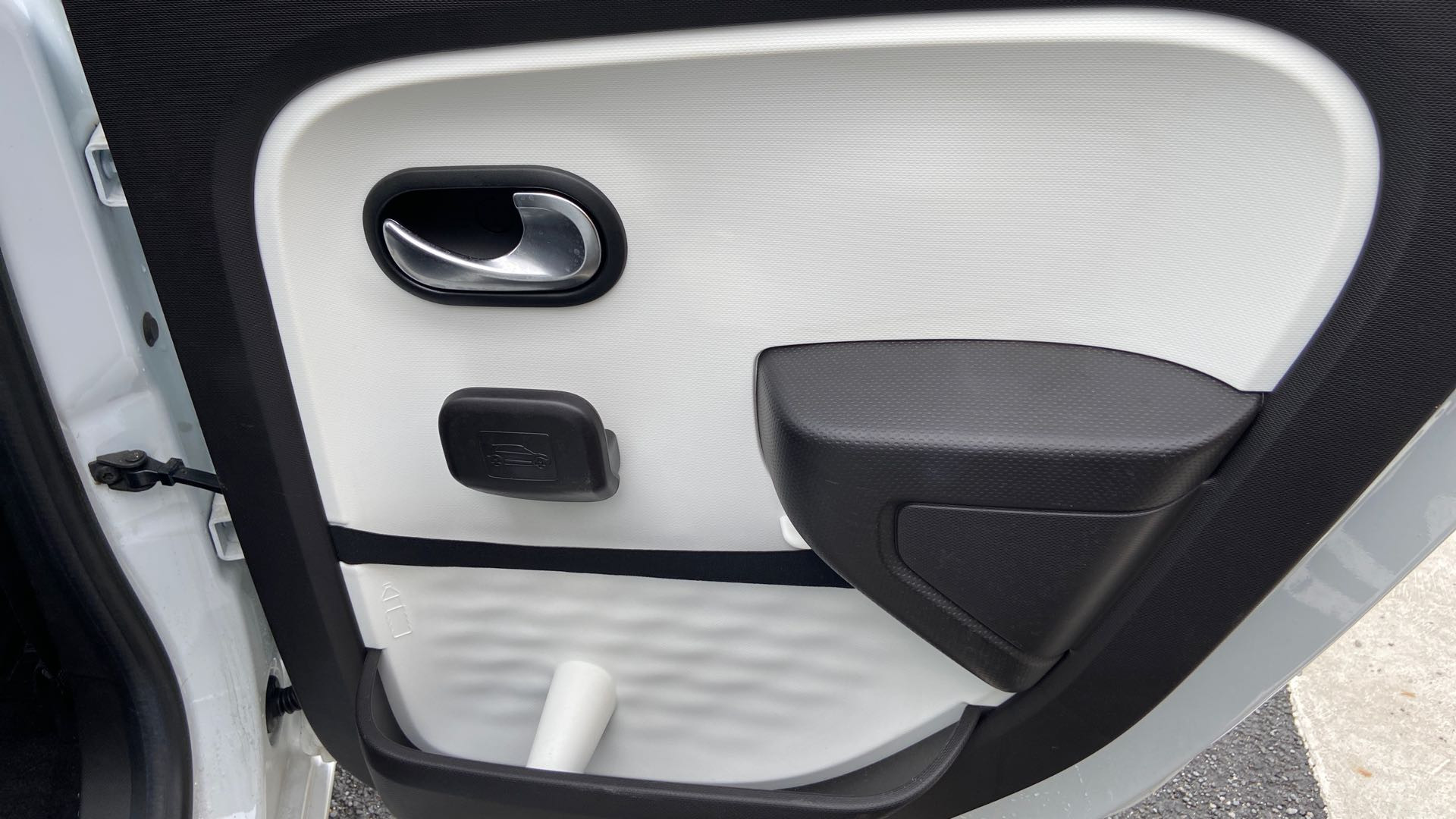 Vente en ligne Renault Twingo Electrique Twingo III E-Tech au prix de 15 000 €