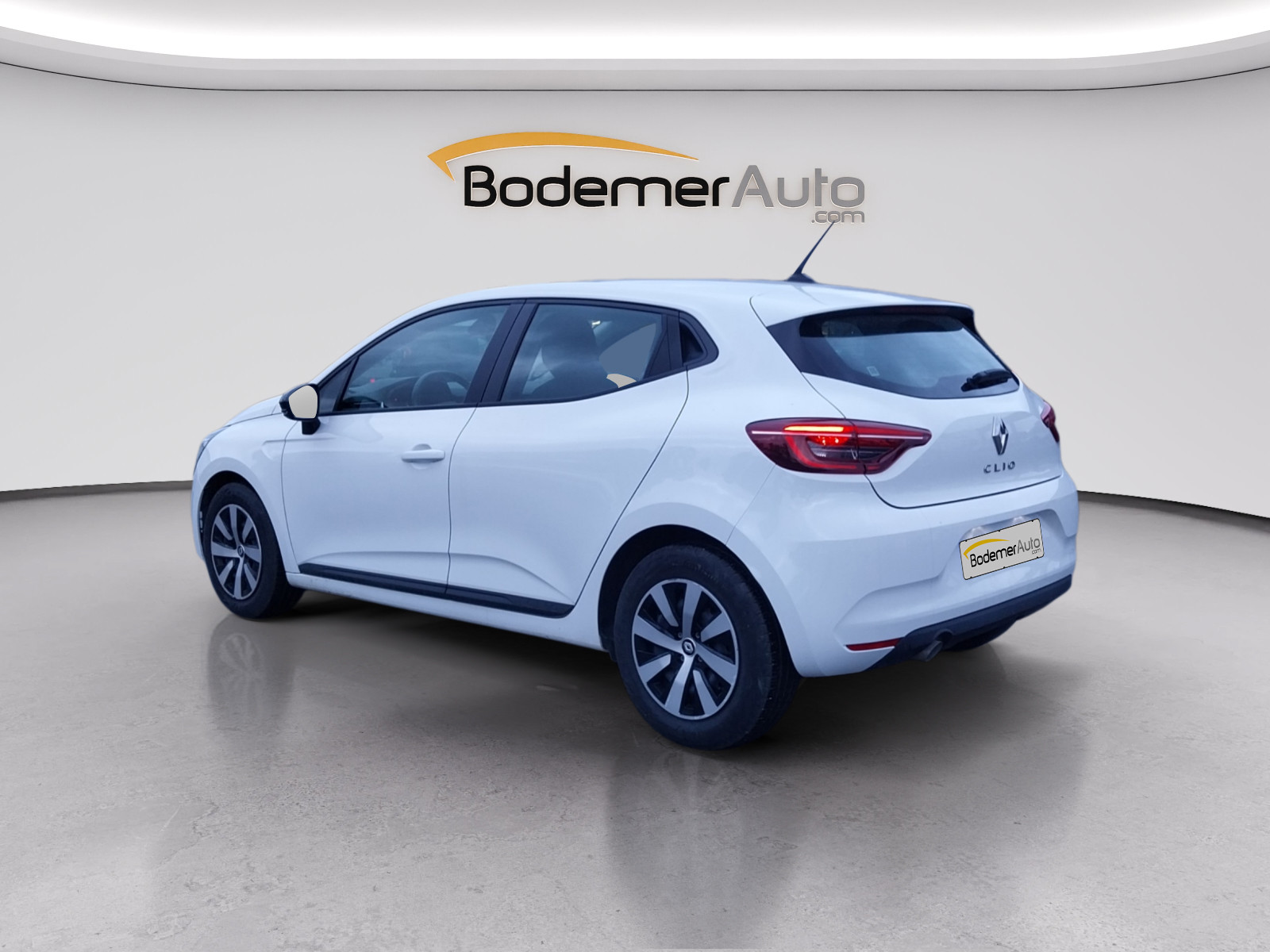 Vente en ligne Renault Clio 5 Clio TCe 90 au prix de 14 490 €