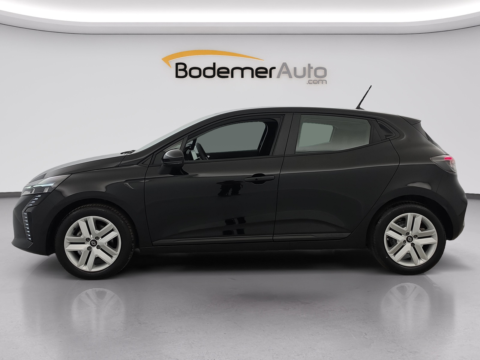 Vente en ligne Renault Clio 5 Clio Blue dCi 100 ch GSR2 au prix de 18 200 €