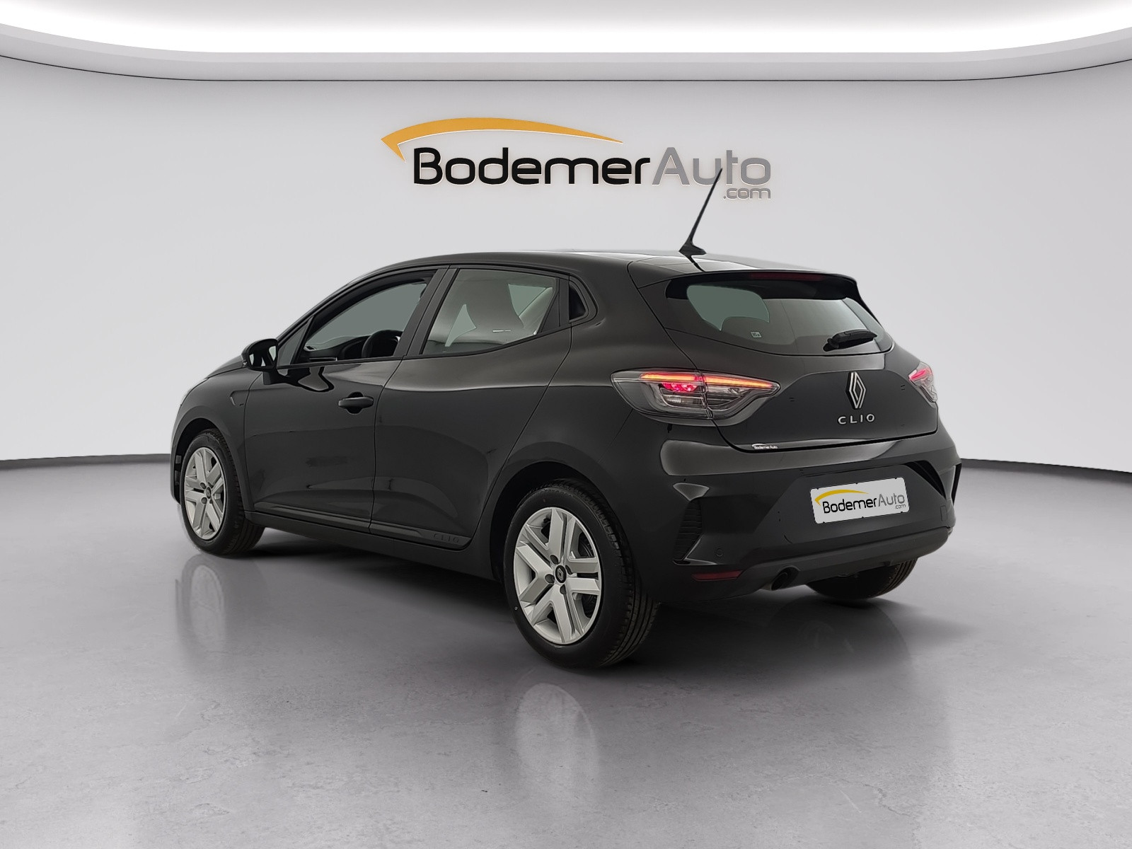 Vente en ligne Renault Clio 5 Clio Blue dCi 100 ch GSR2 au prix de 18 200 €