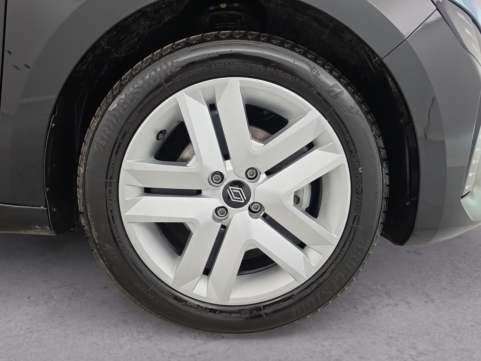 Vente en ligne Renault Clio 5 Clio Blue dCi 100 ch GSR2 au prix de 18 200 €