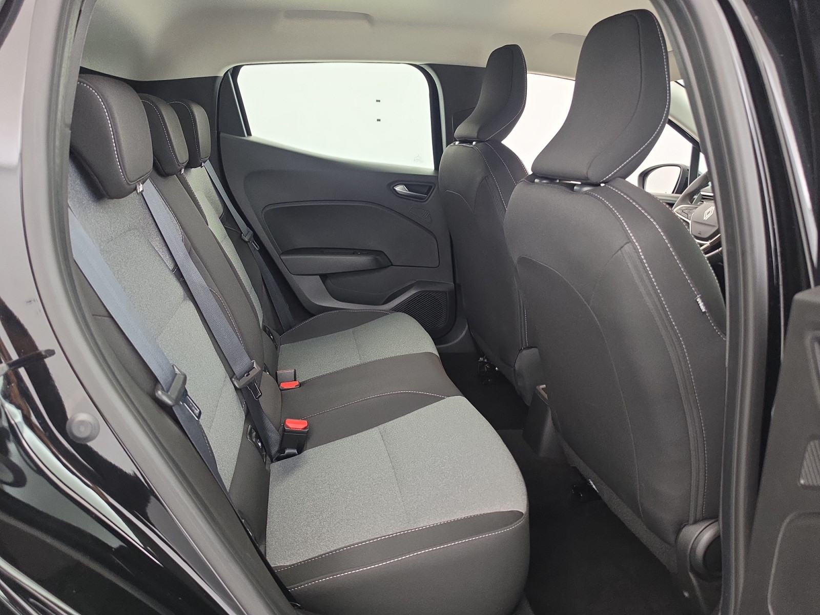 Vente en ligne Renault Clio 5 Clio Blue dCi 100 ch GSR2 au prix de 18 200 €