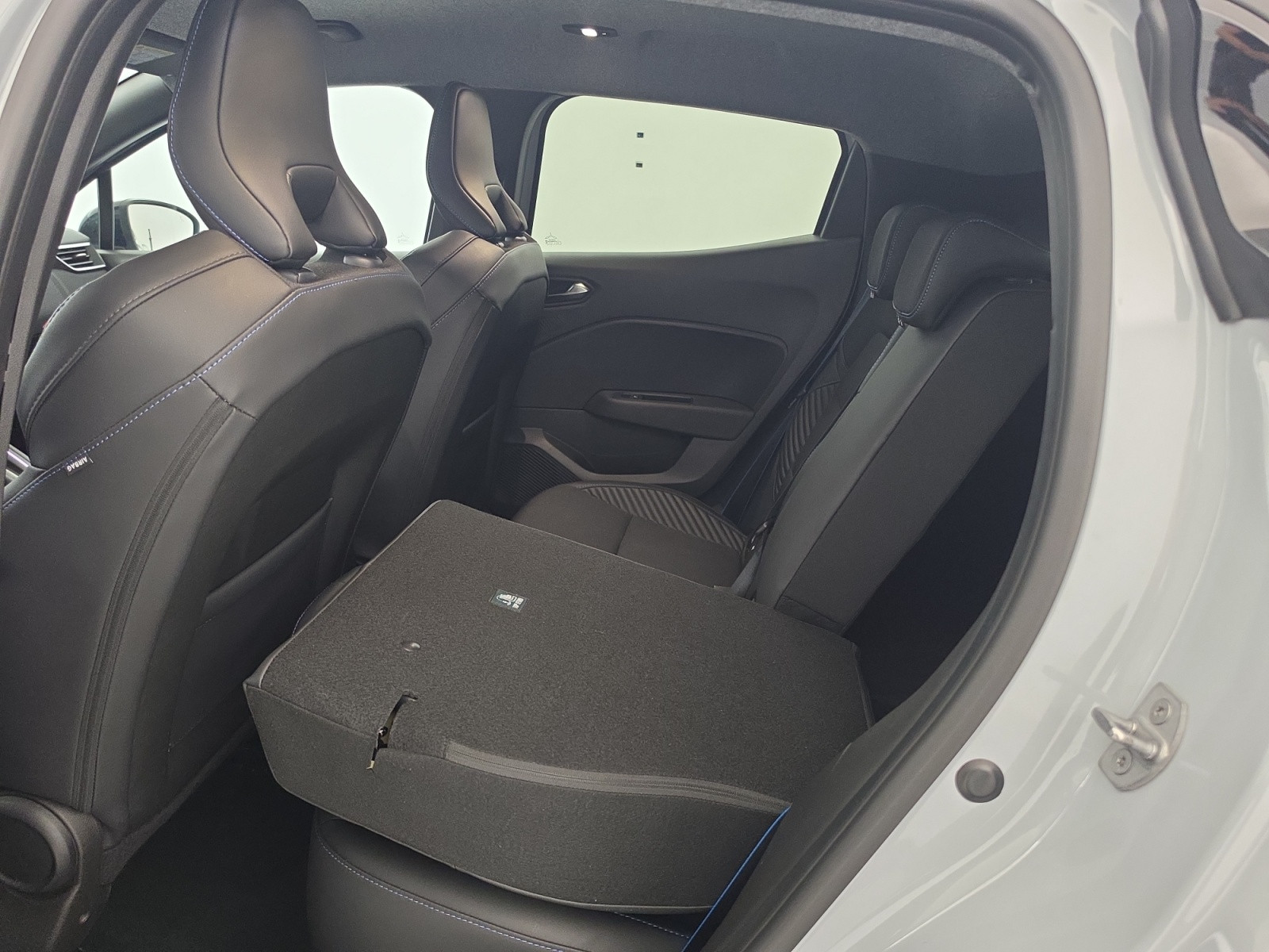 Vente en ligne Renault Clio 5 Clio TCe 90 ch GSR2 au prix de 19 100 €