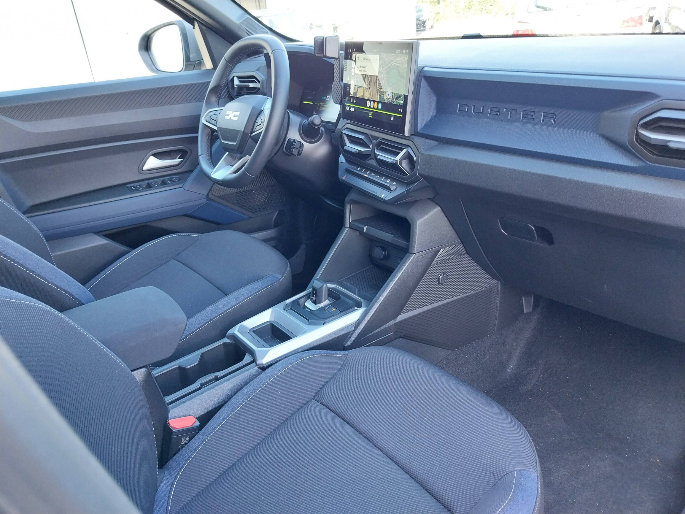 Vente en ligne Dacia Duster  Hybrid 140 au prix de 26 800 €