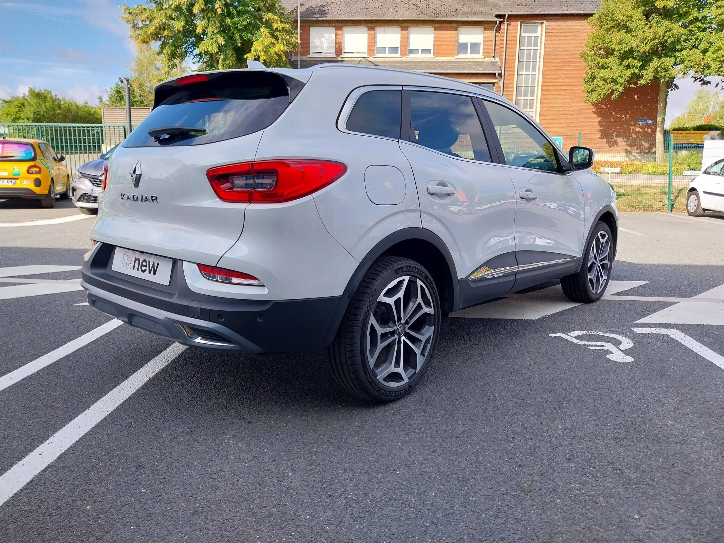Vente en ligne Renault Kadjar  Blue dCi 115 au prix de 16 800 €