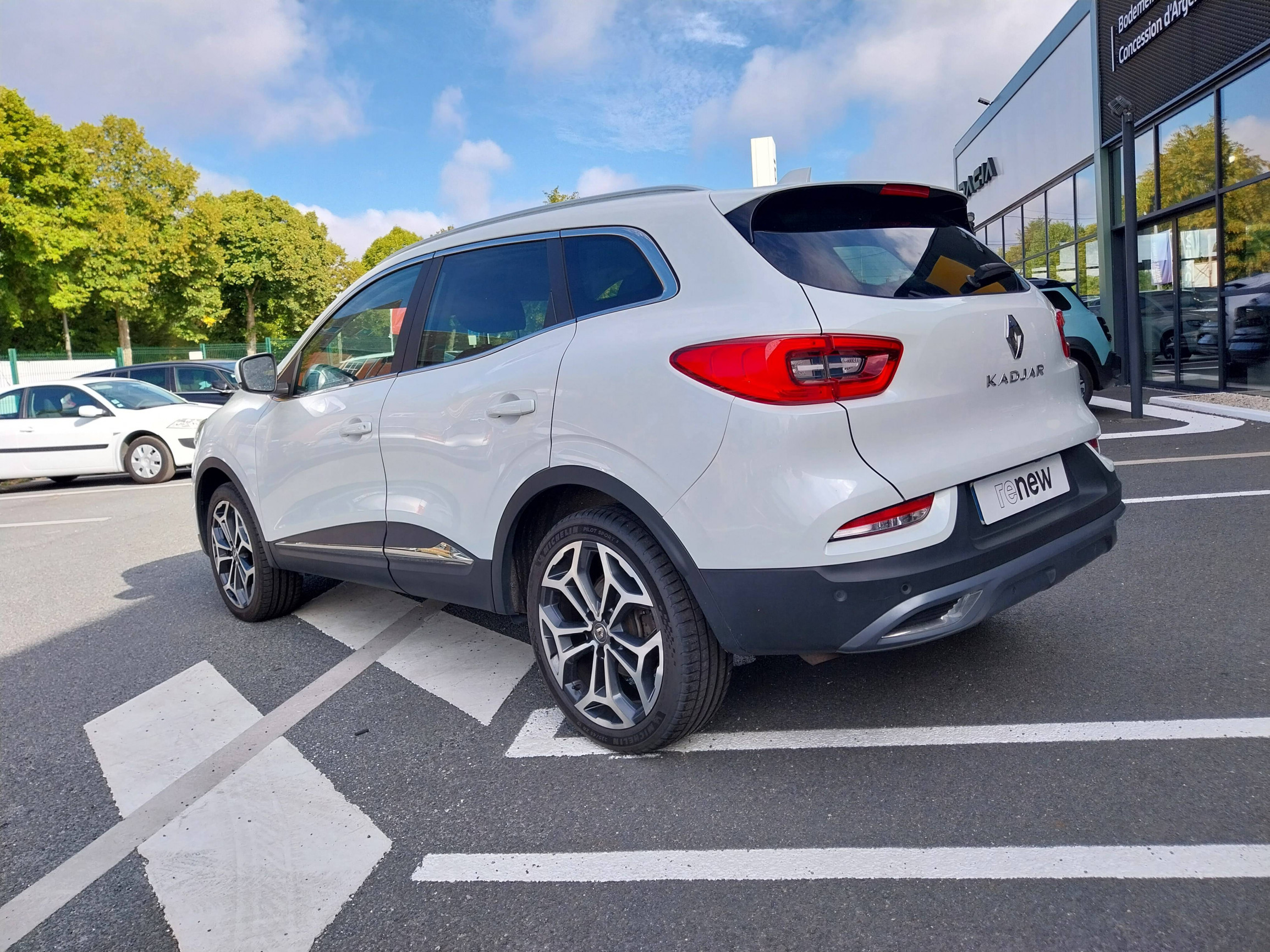 Vente en ligne Renault Kadjar  Blue dCi 115 au prix de 16 800 €