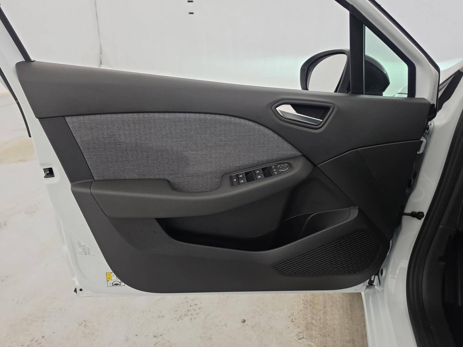 Vente en ligne Renault Clio 5 Clio TCe 90 au prix de 17 000 €
