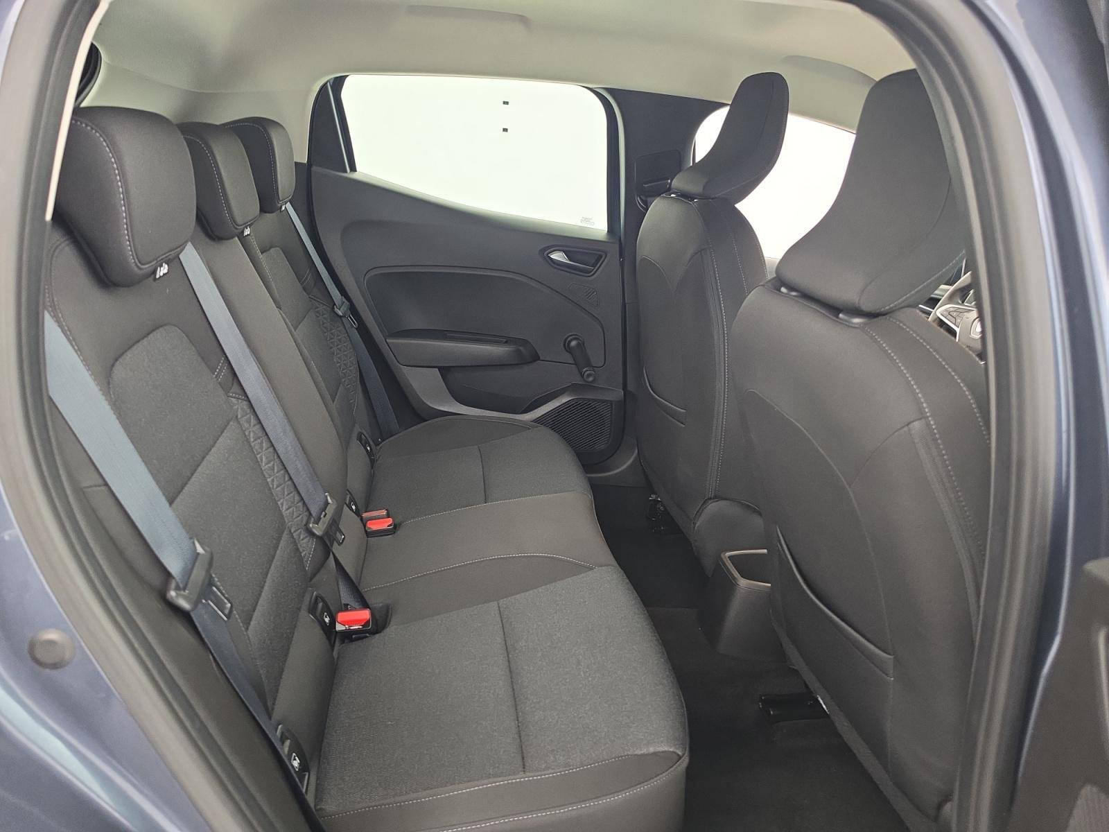 Vente en ligne Renault Clio 5 Clio TCe 90 - 21N au prix de 13 000 €