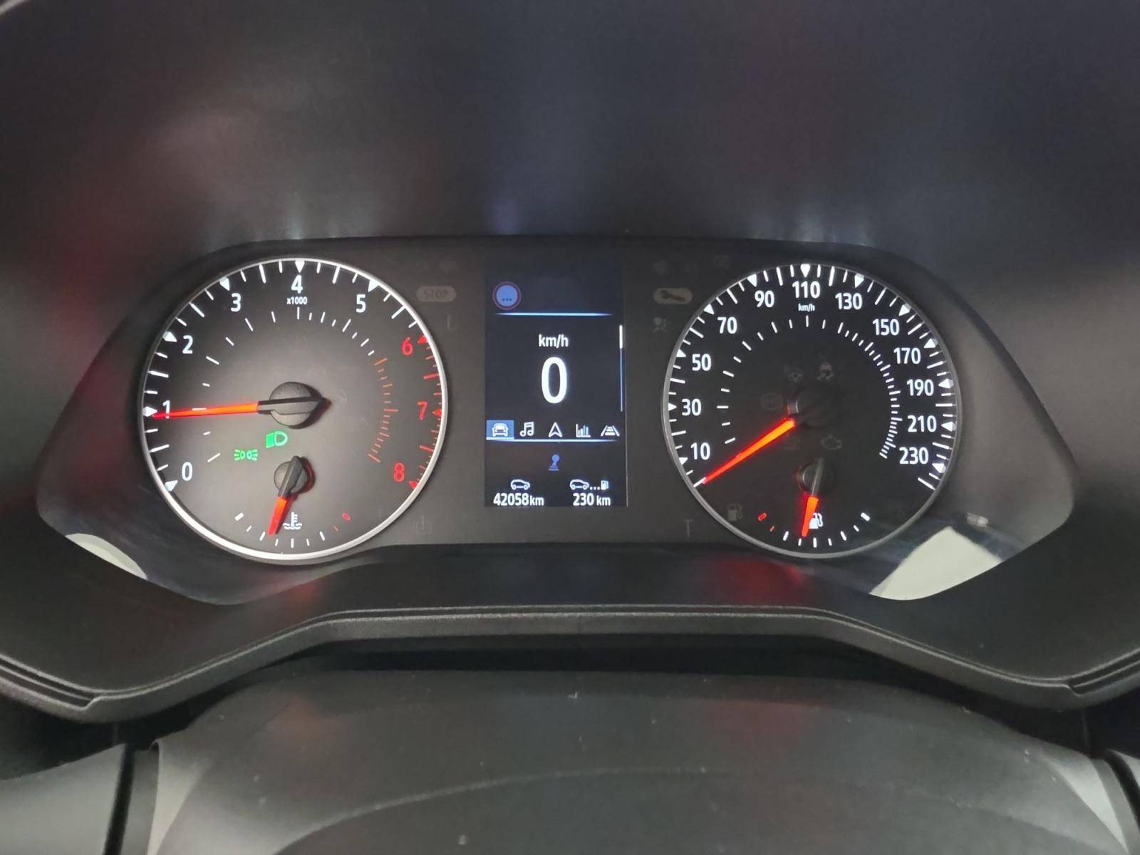 Vente en ligne Renault Clio 5 Clio TCe 90 - 21N au prix de 13 000 €