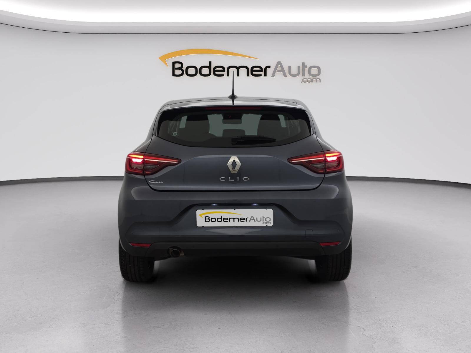 Vente en ligne Renault Clio 5 Clio TCe 90 - 21N au prix de 13 000 €