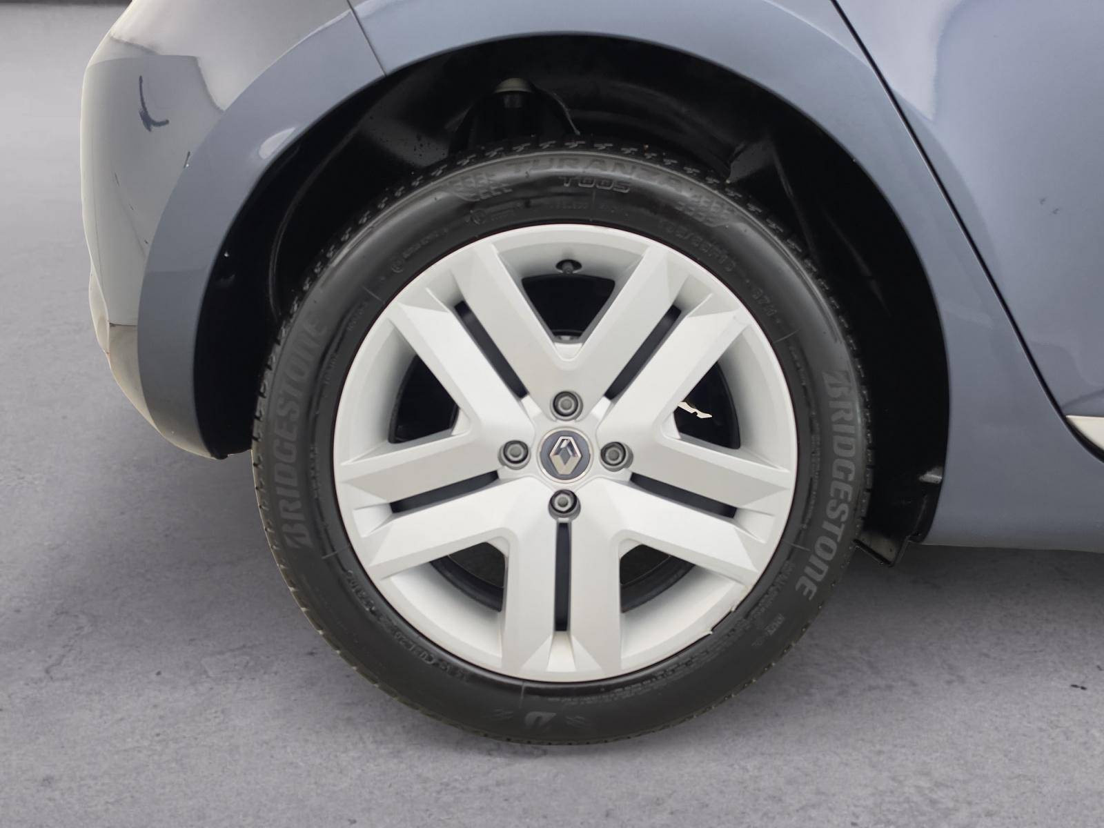 Vente en ligne Renault Clio 5 Clio TCe 90 - 21N au prix de 13 000 €