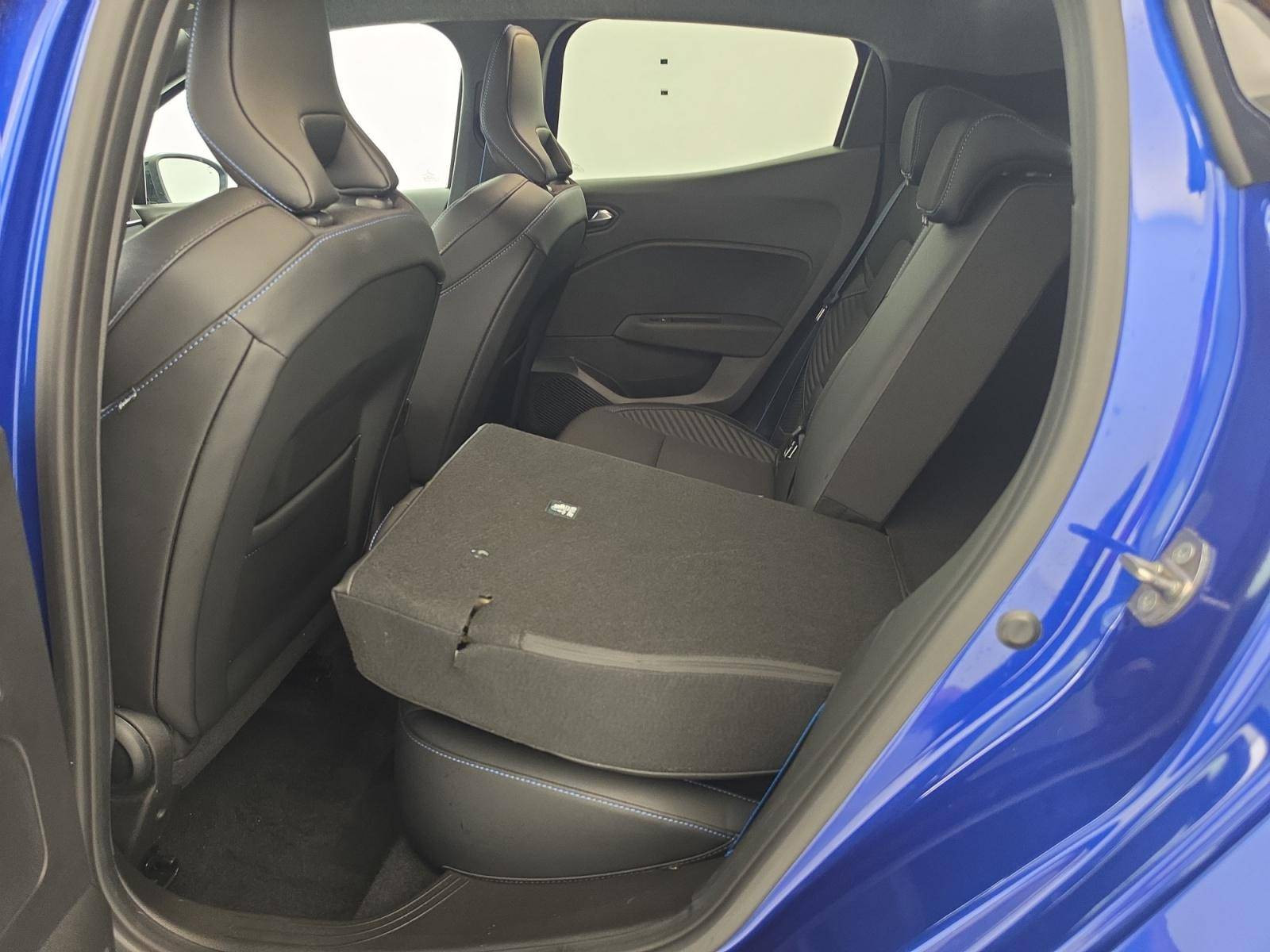 Vente en ligne Renault Clio 5 Clio E-Tech full hybrid 145 au prix de 21 200 €