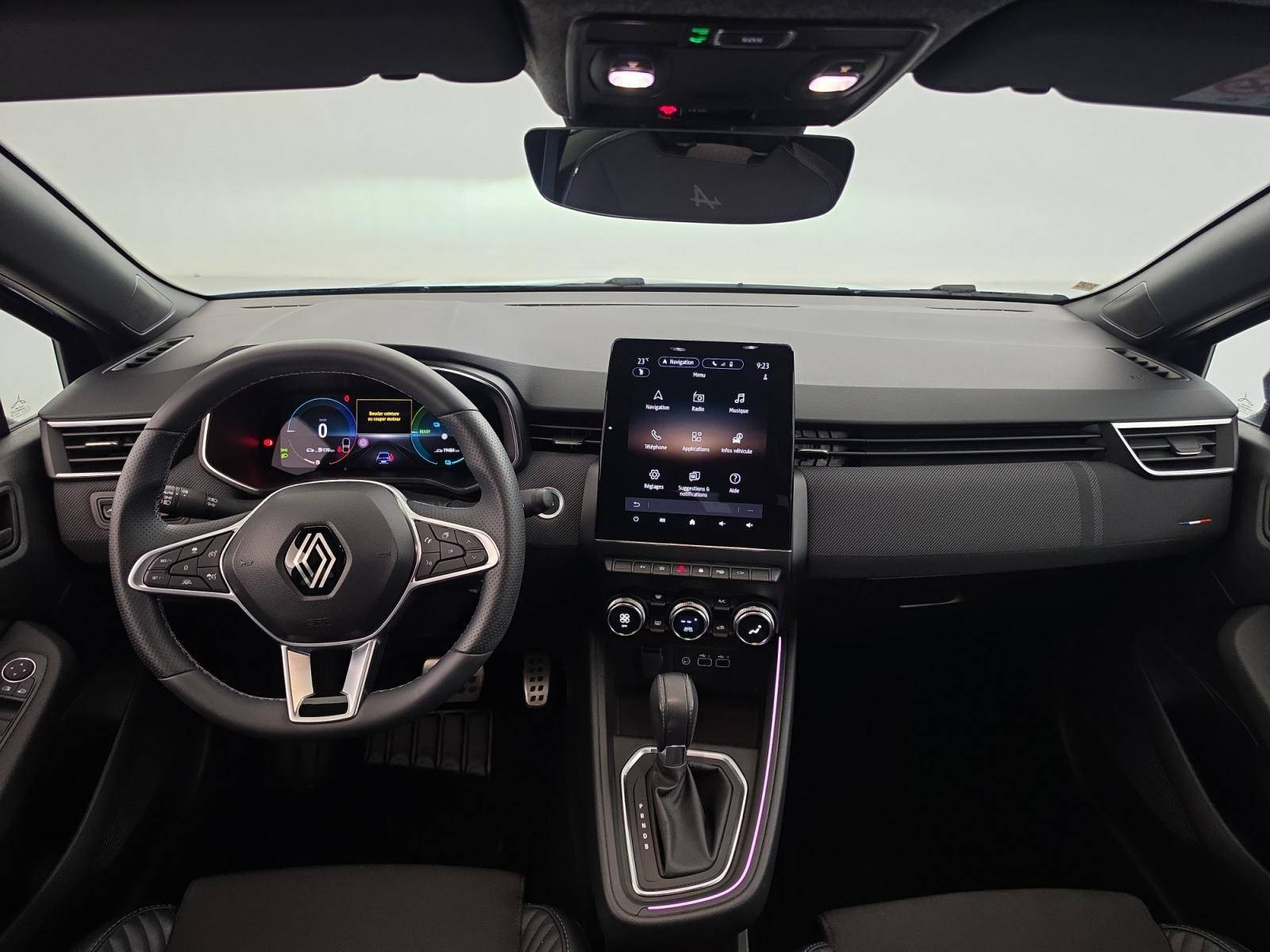 Vente en ligne Renault Clio 5 Clio E-Tech full hybrid 145 au prix de 21 200 €