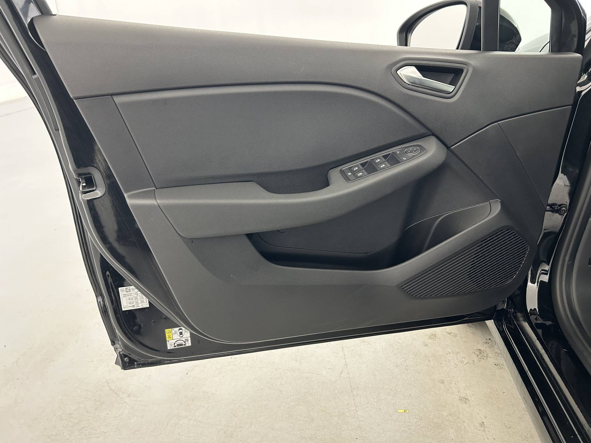 Vente en ligne Renault Clio 5 Clio E-Tech full hybrid 145 ch GSR2 au prix de 19 200 €